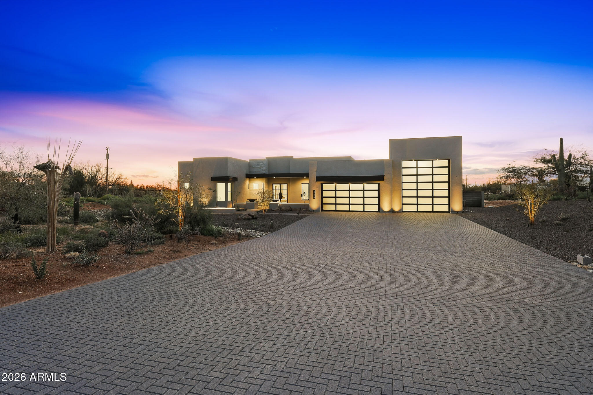 1632 W LAVITT Lane
