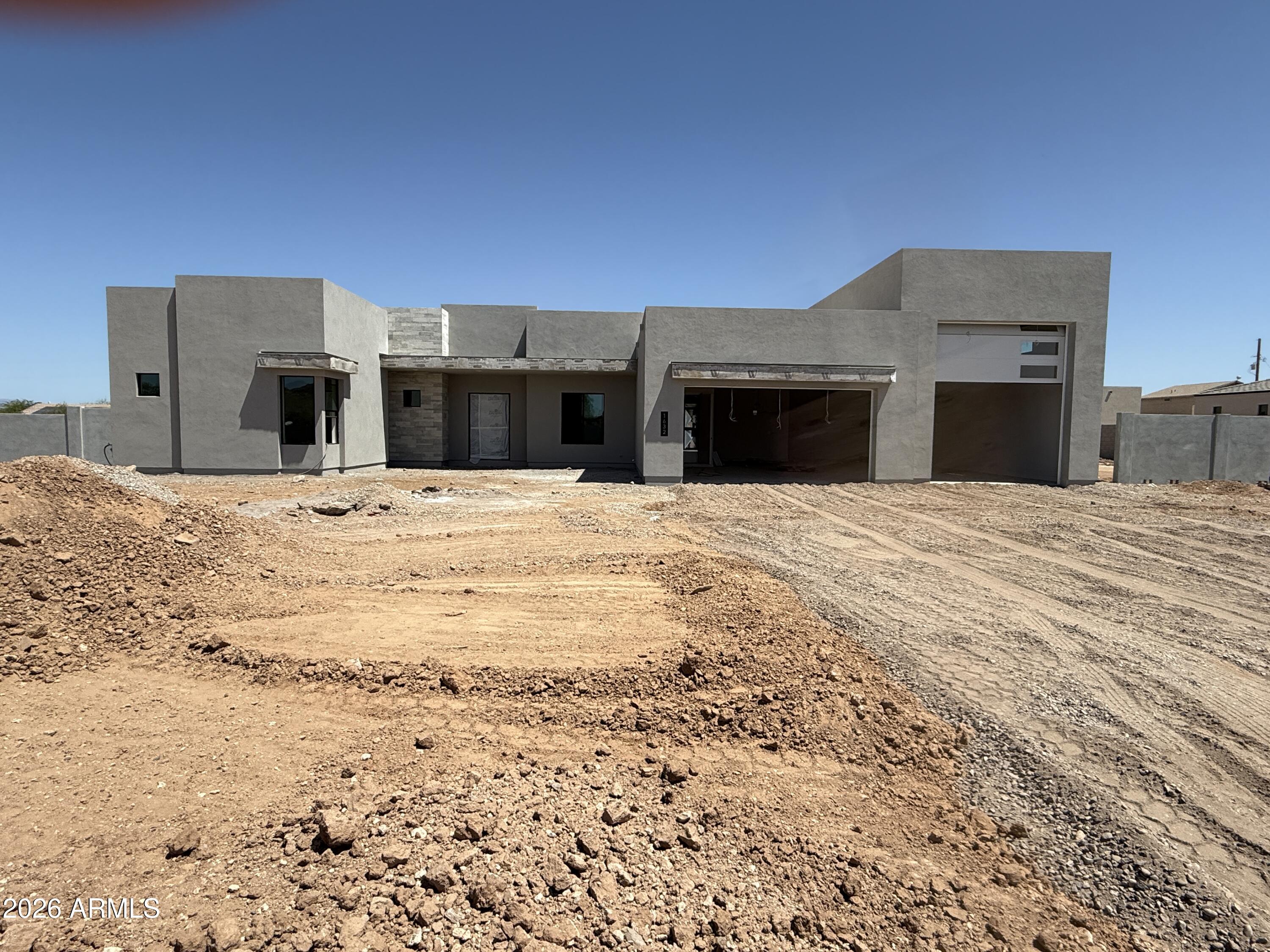 1632 W LAVITT Lane