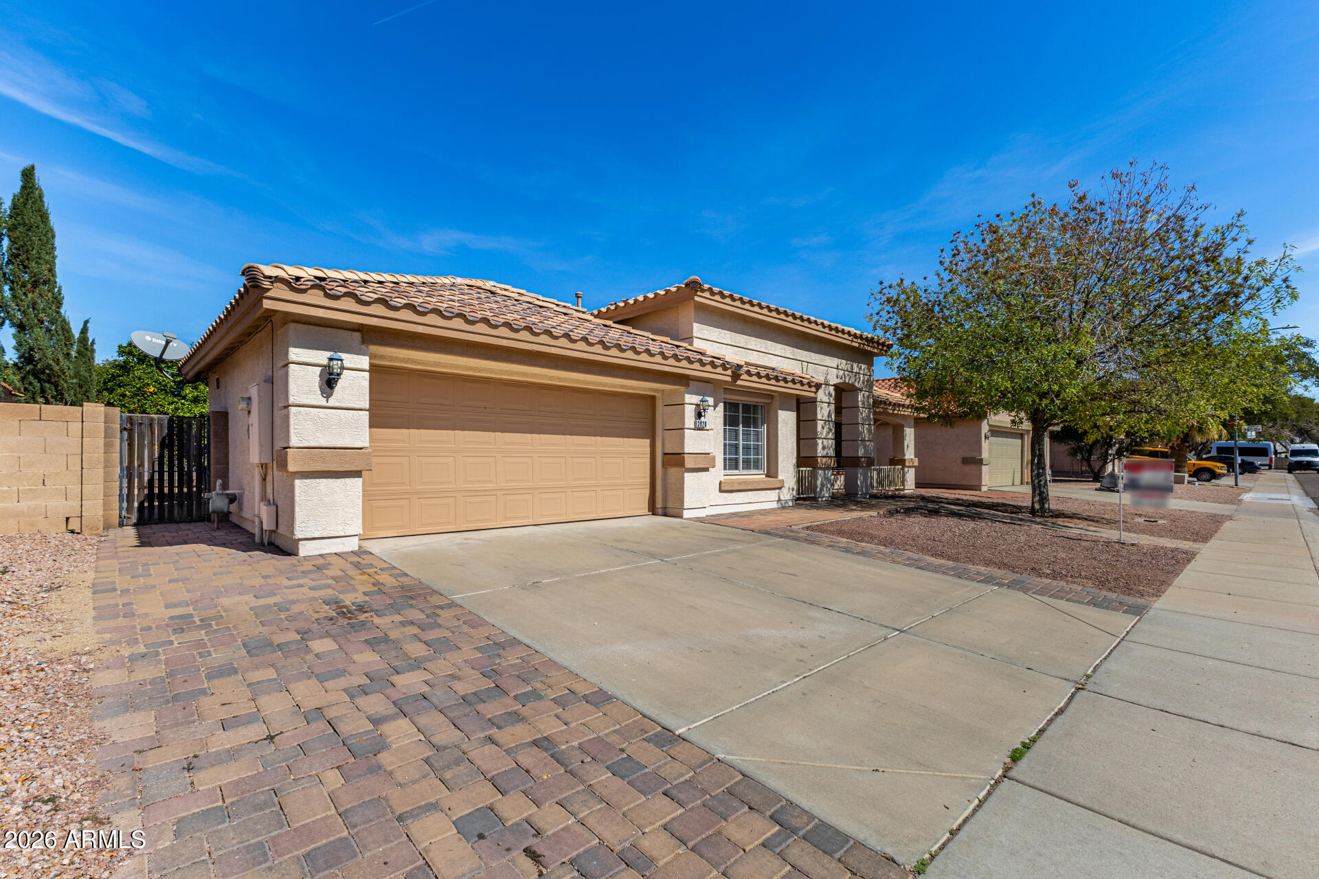 3920 W COLUMBINE Drive