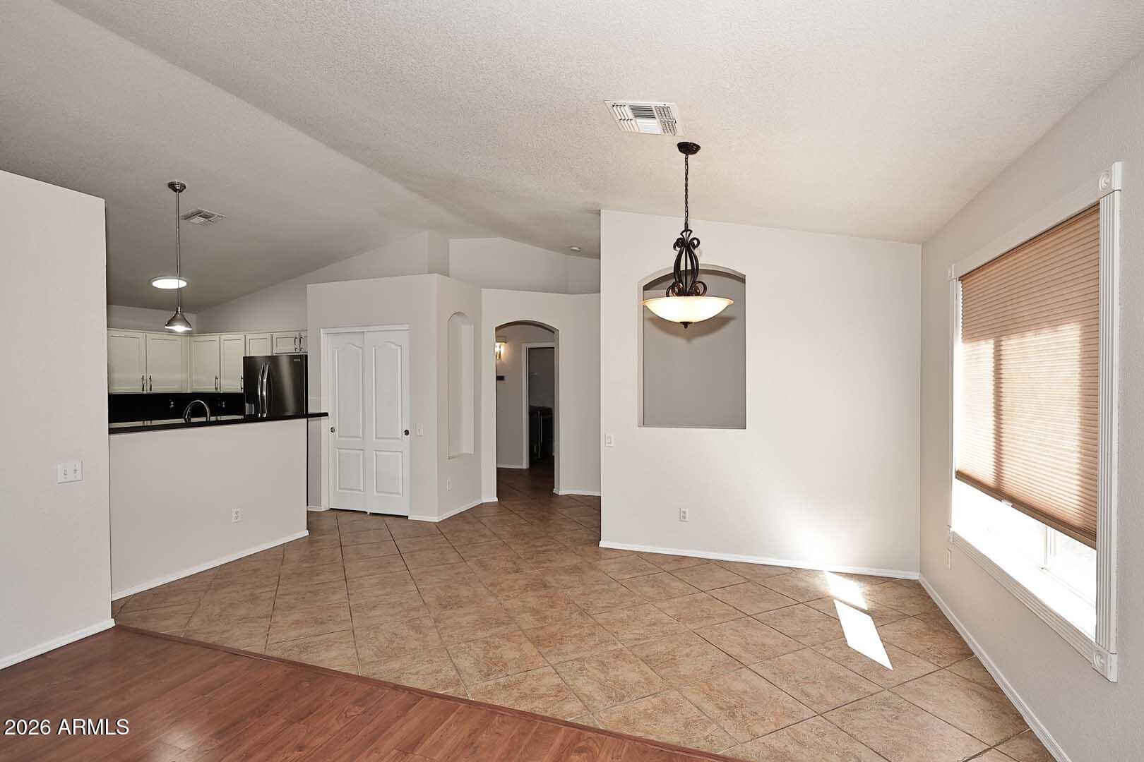 4719 E AMBERWOOD Drive