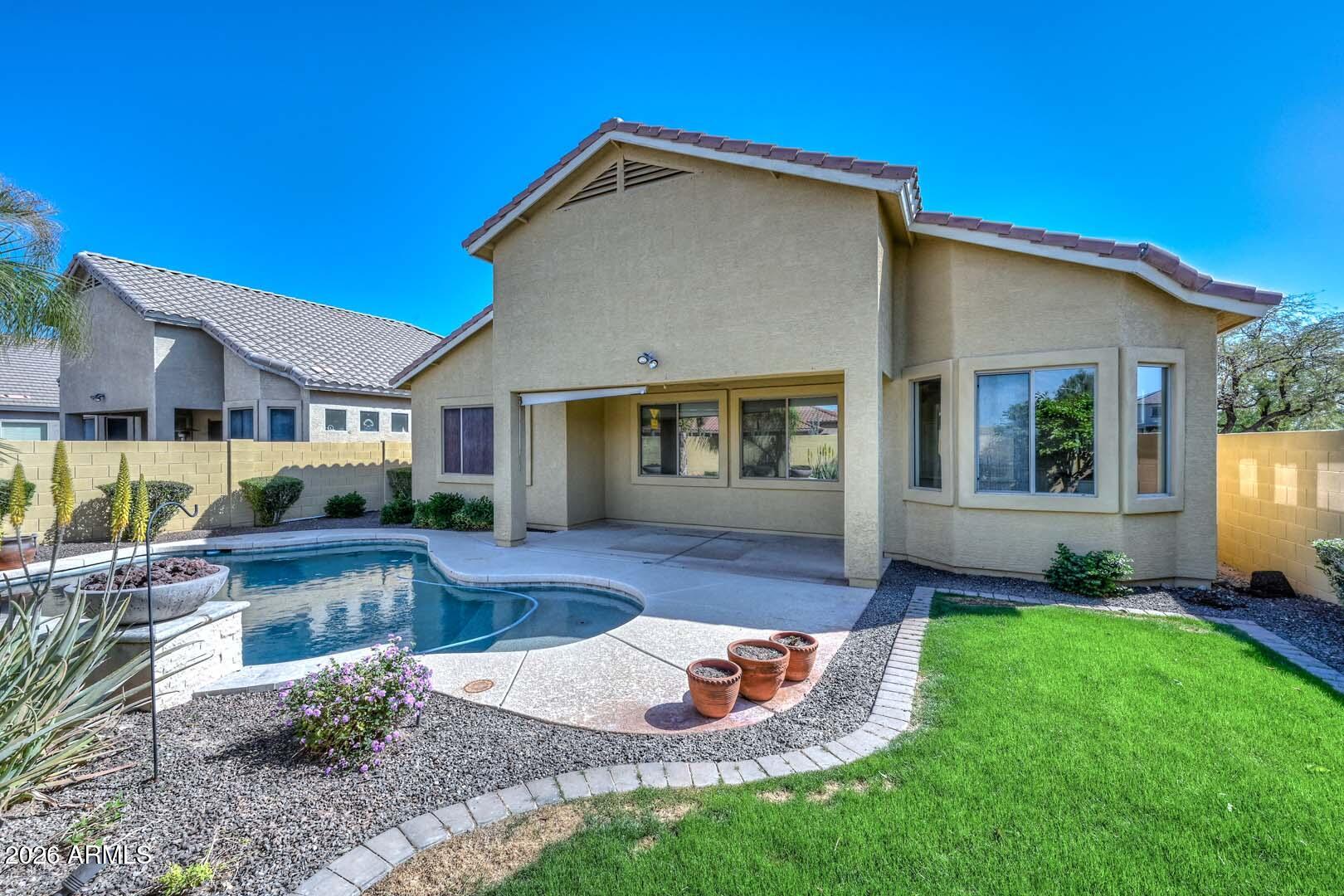 21912 N 104TH Lane