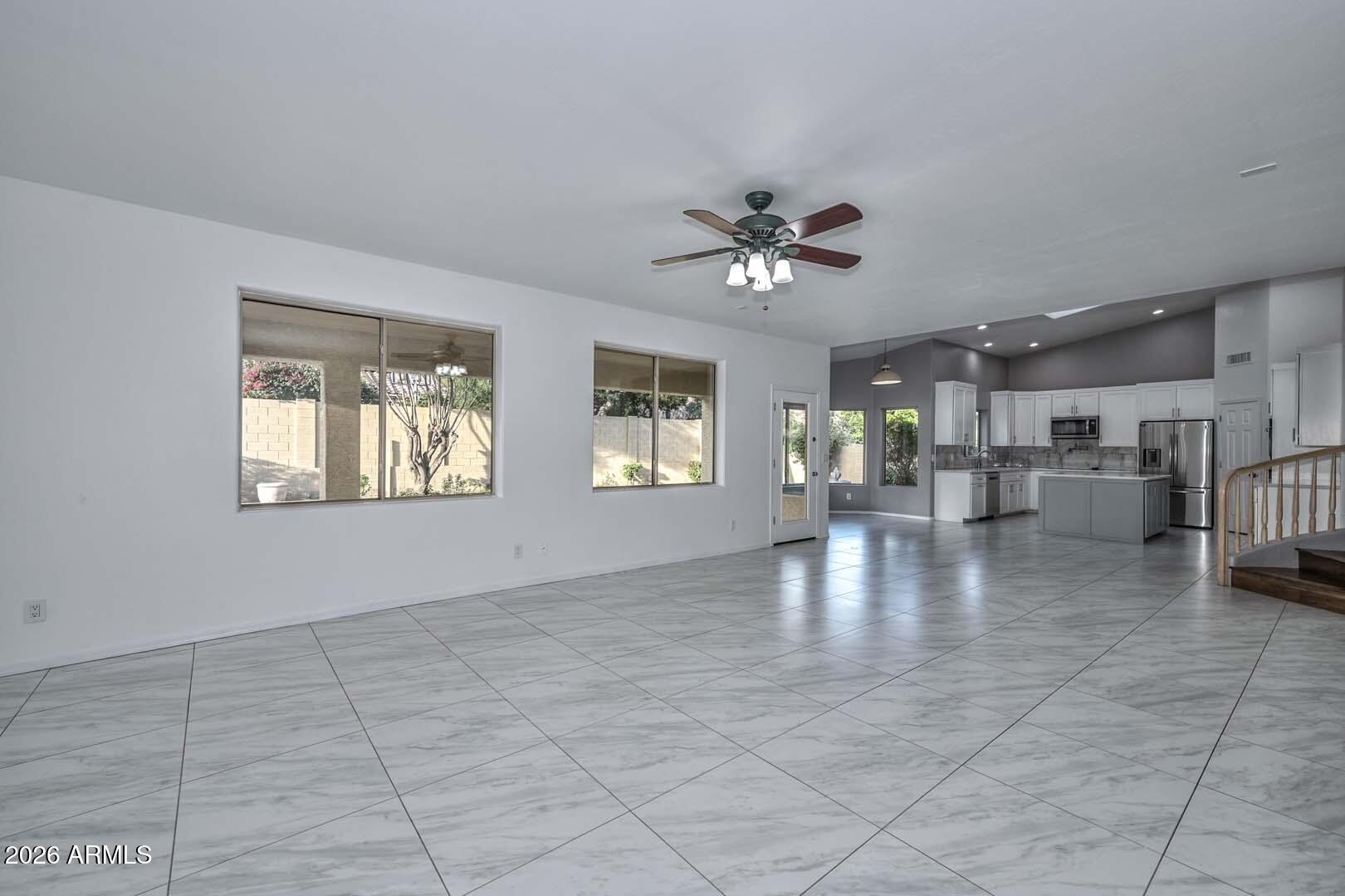 1942 E CLAIRE Drive E