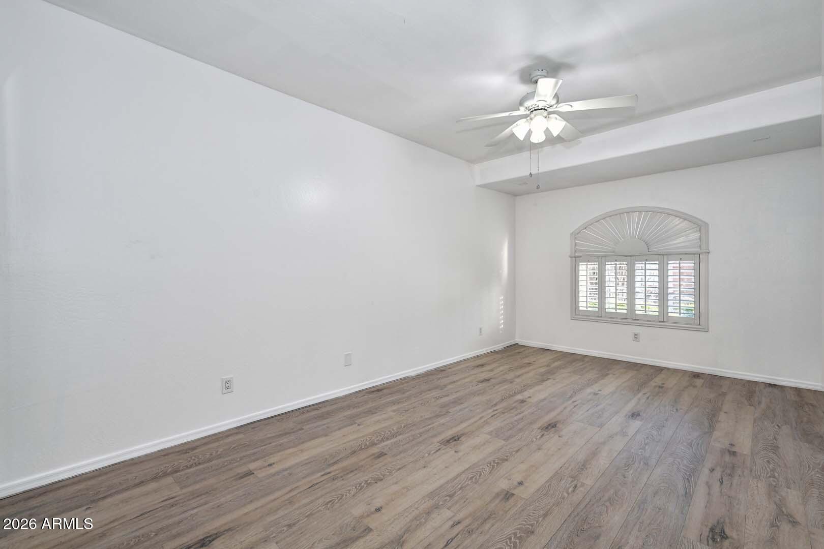 1942 E CLAIRE Drive E