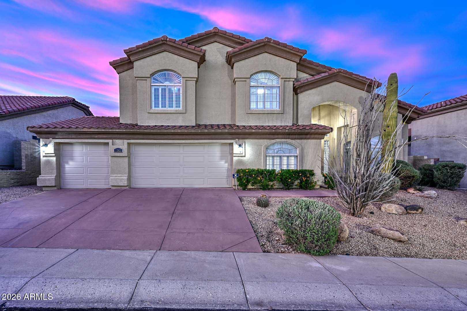 1942 E CLAIRE Drive E