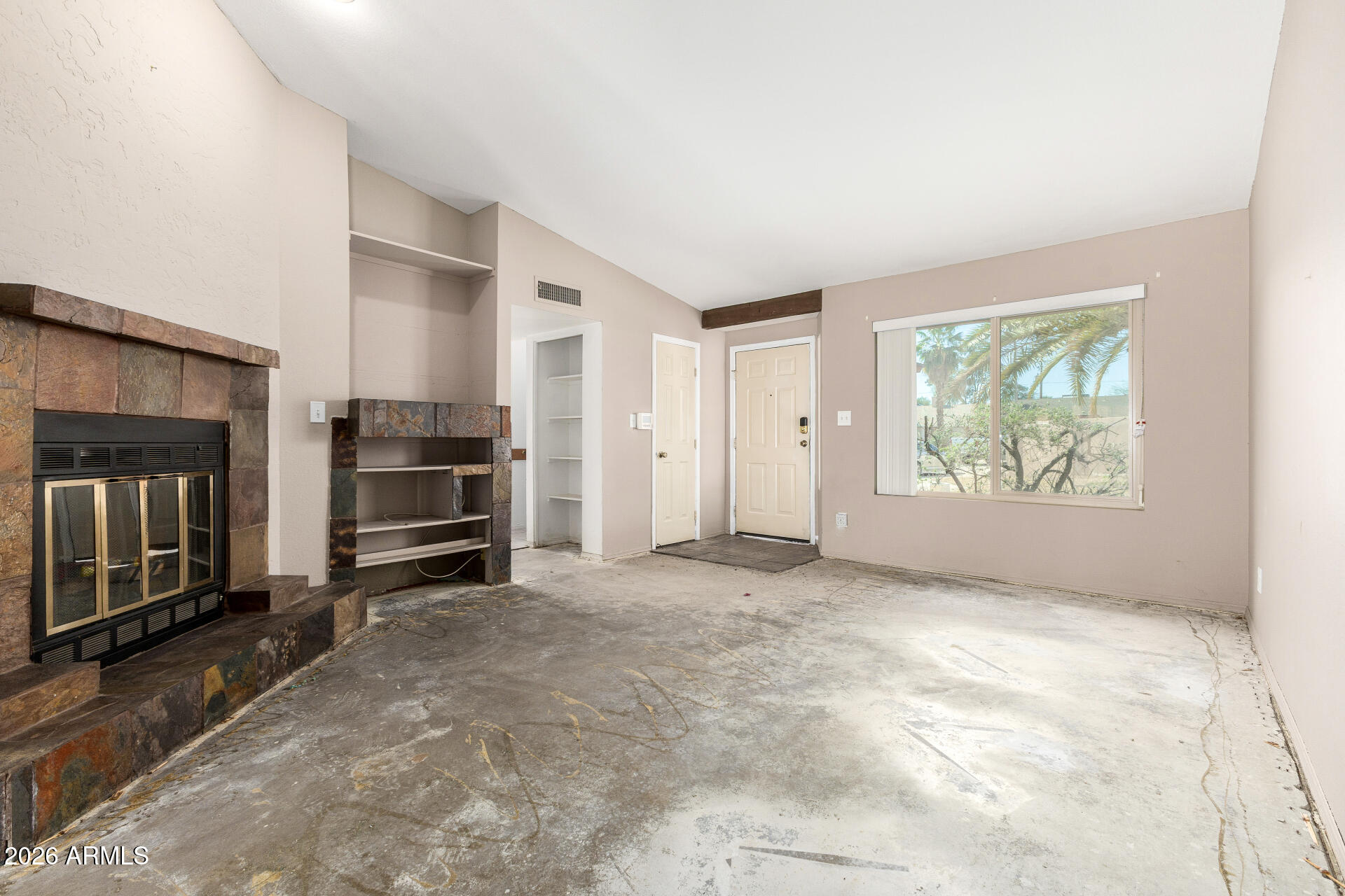 14611 N 40TH Place