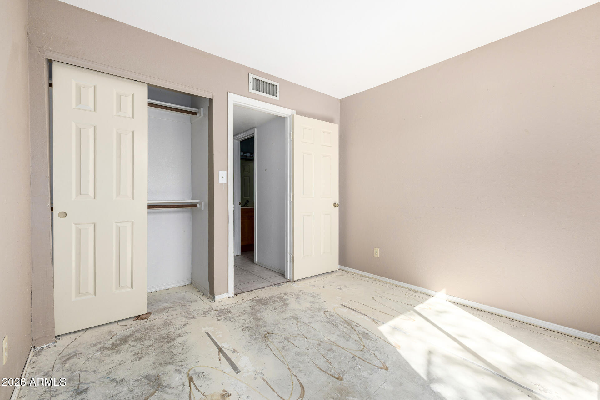 14611 N 40TH Place