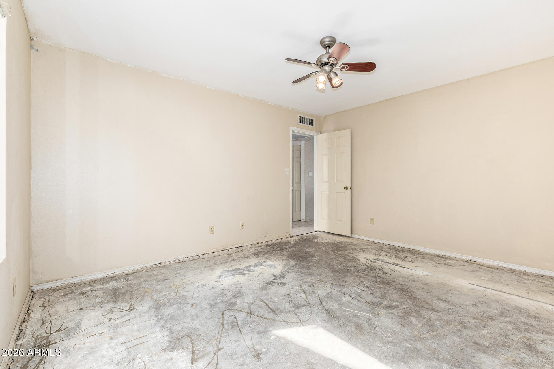 14611 N 40TH Place