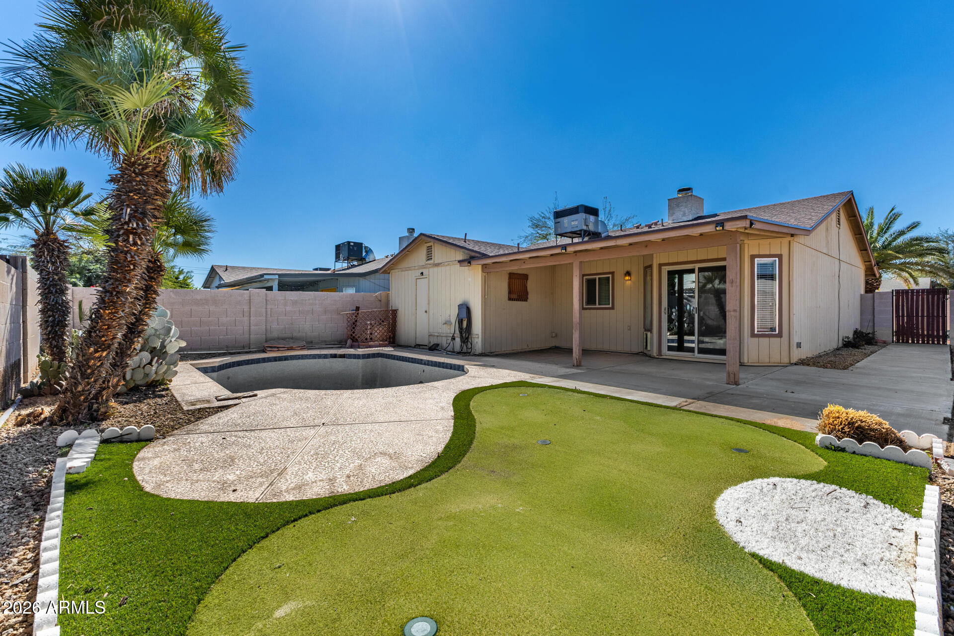 14611 N 40TH Place