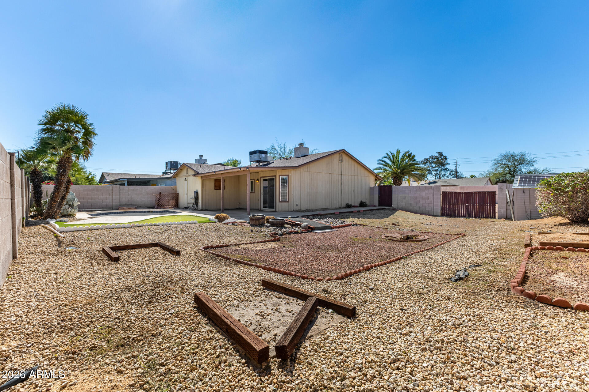 14611 N 40TH Place