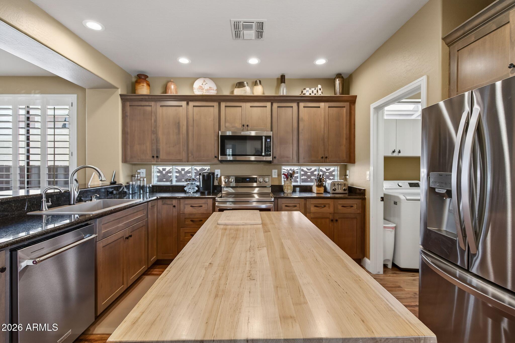 41544 N CEDAR CHASE Road