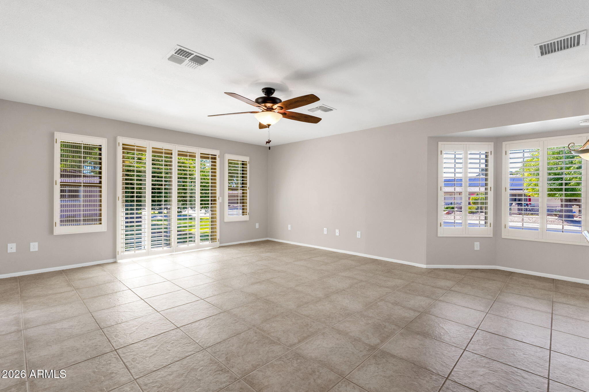 19041 N LAKE FOREST Drive