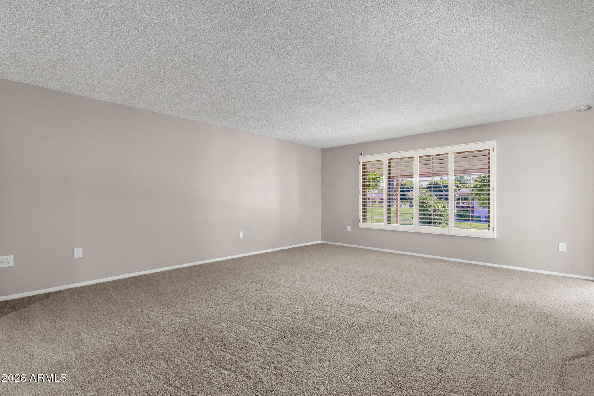 19041 N LAKE FOREST Drive