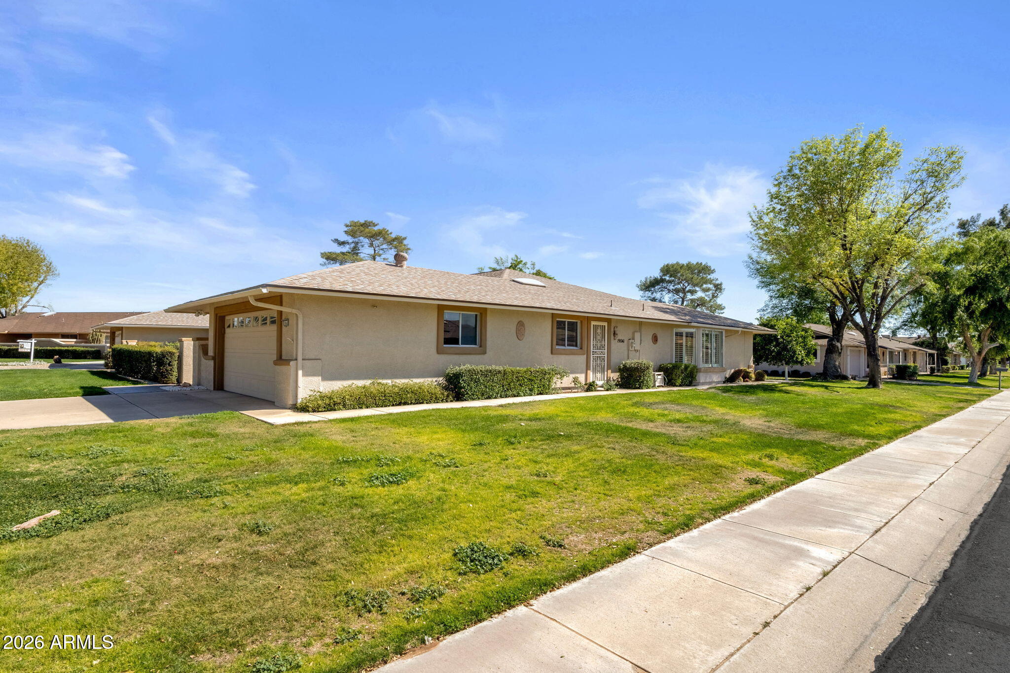 19041 N LAKE FOREST Drive