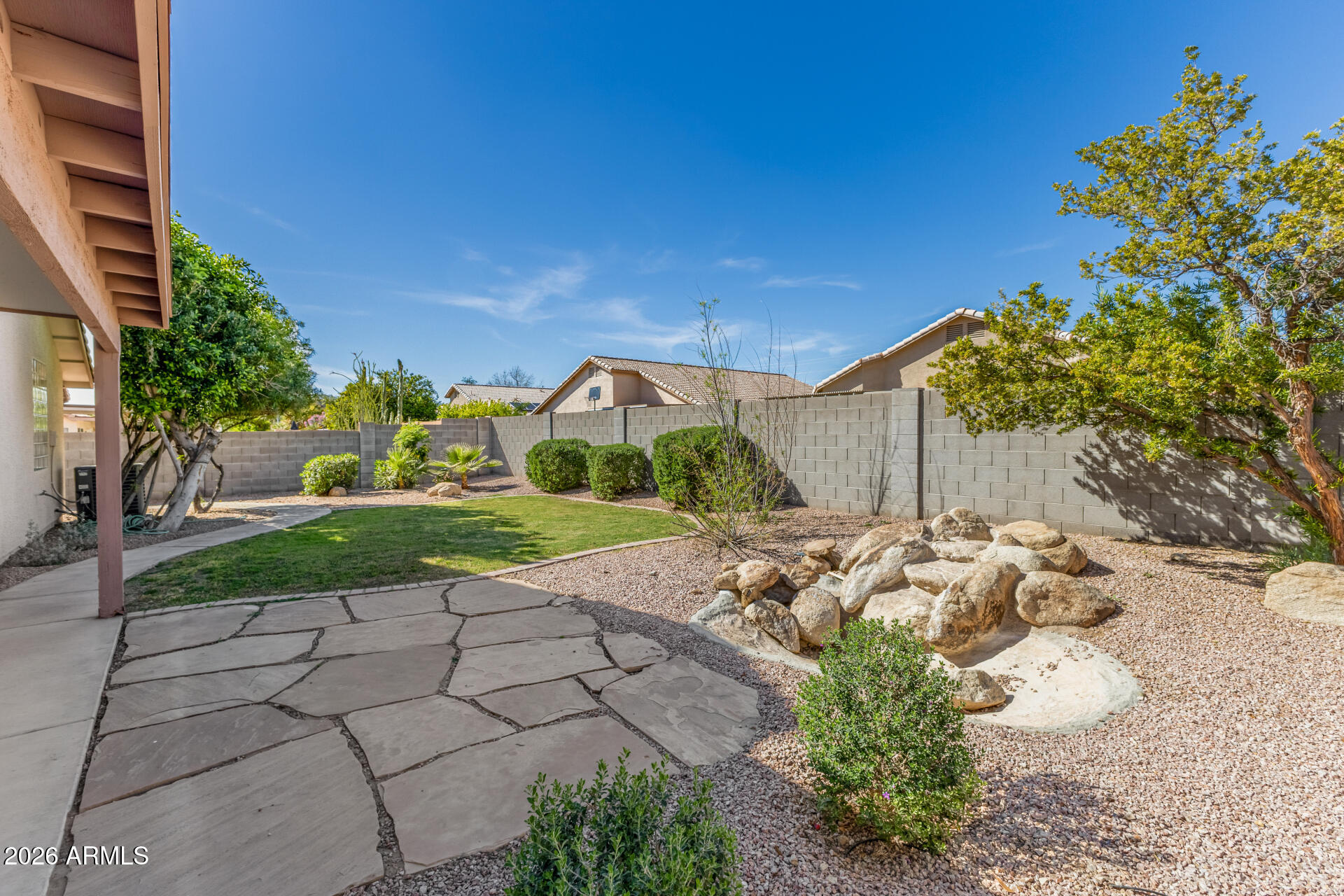 8438 W Paradise Drive