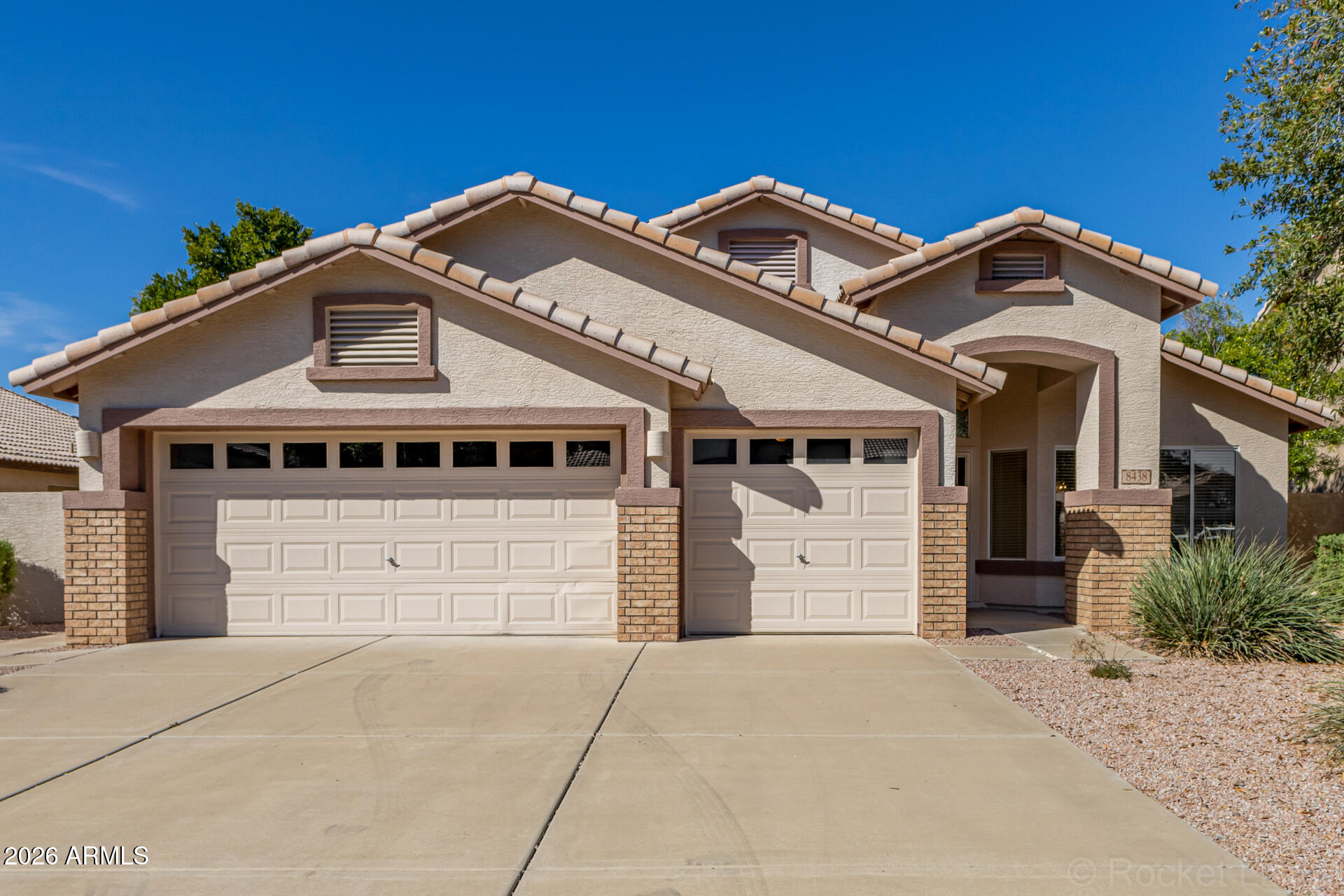 8438 W Paradise Drive