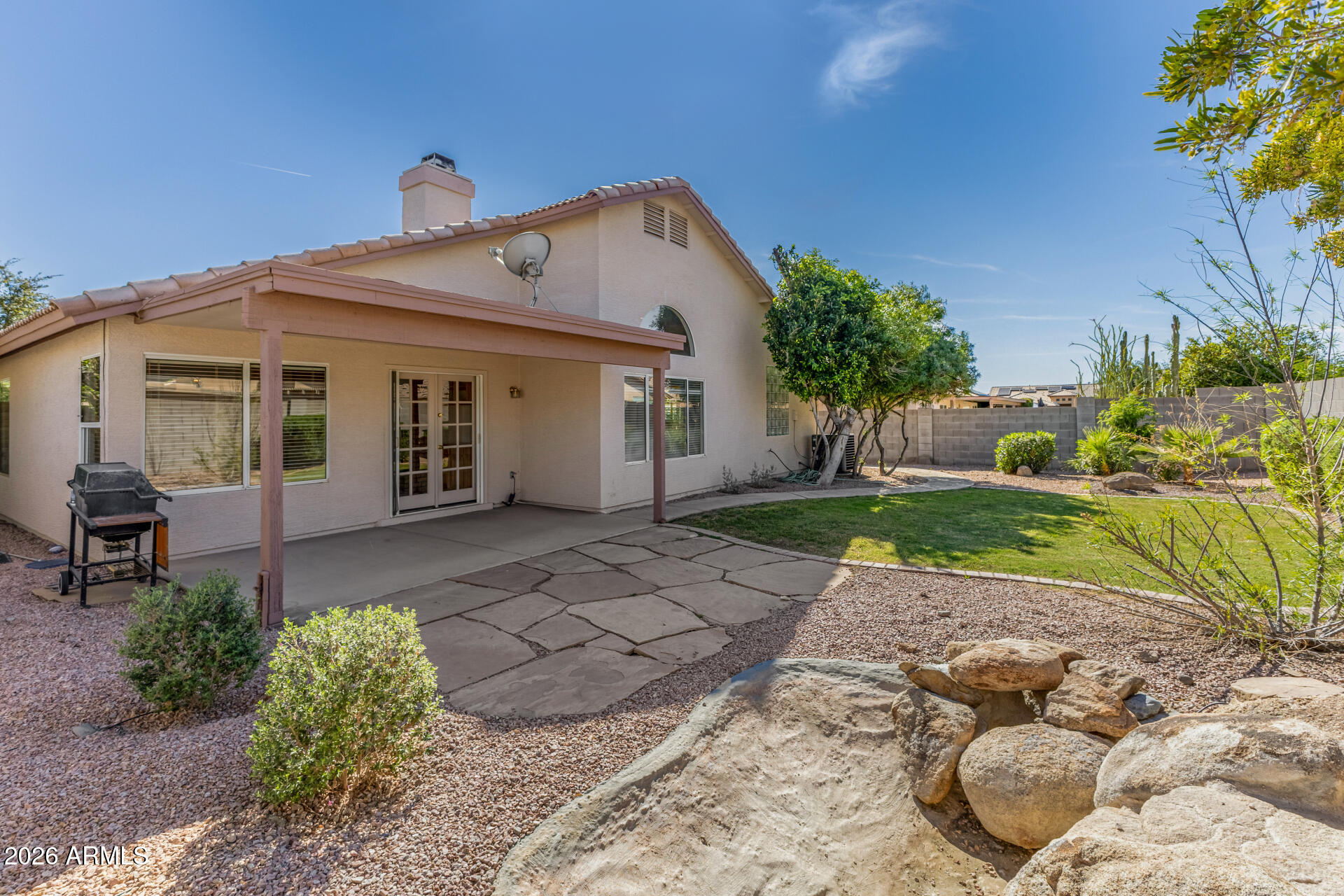 8438 W Paradise Drive