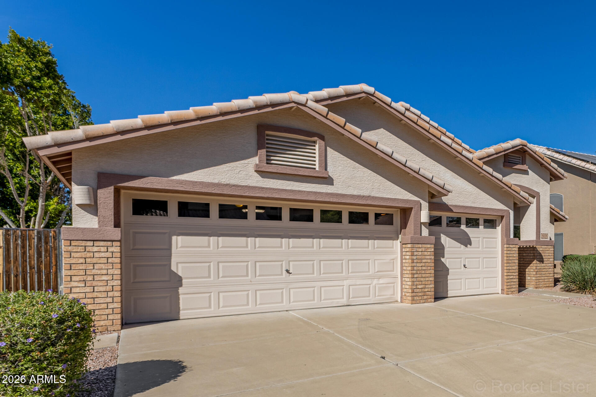 8438 W Paradise Drive