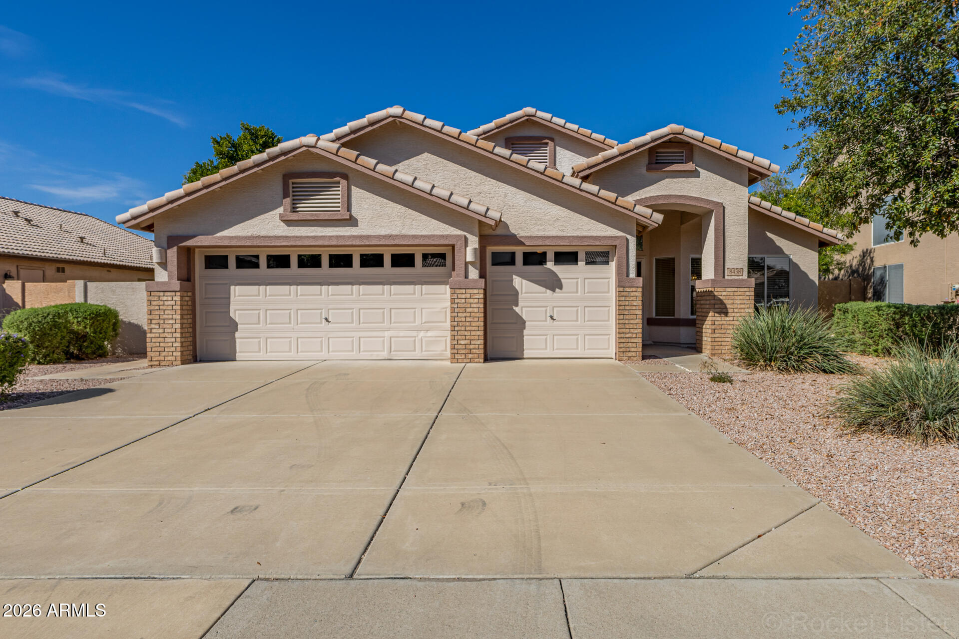 8438 W Paradise Drive