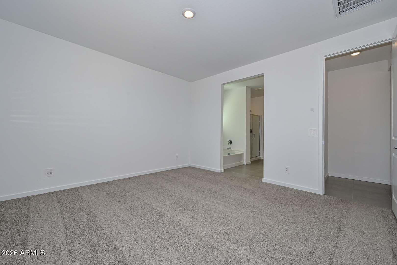 16004 W Honeysuckle Drive