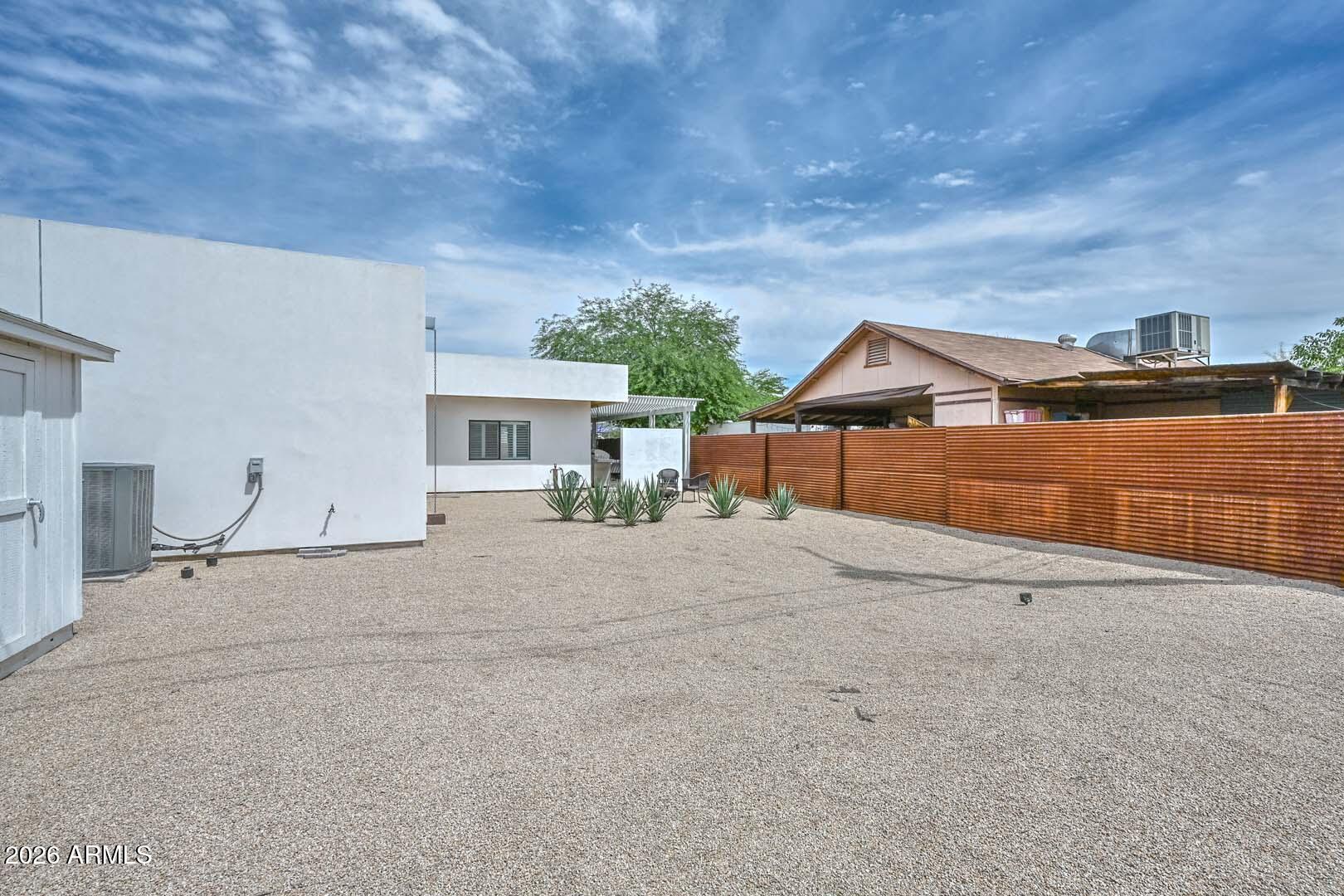2109 E VIRGINIA Avenue
