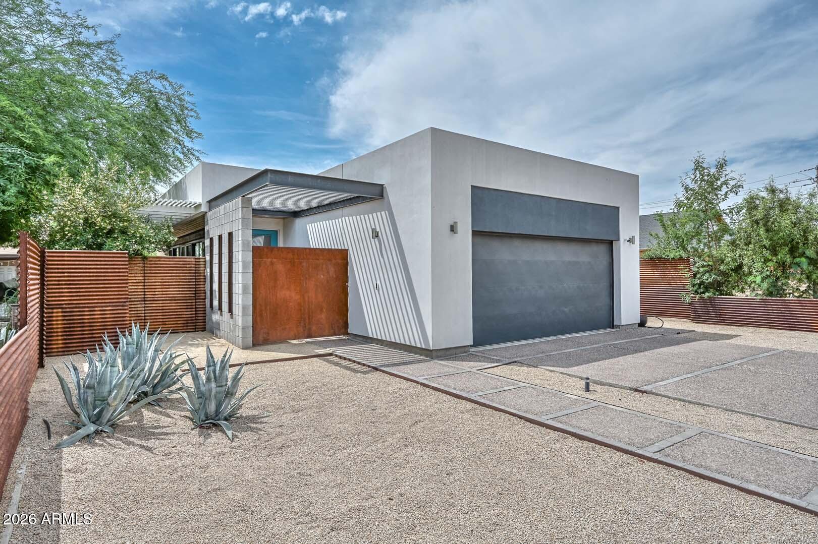 2109 E VIRGINIA Avenue