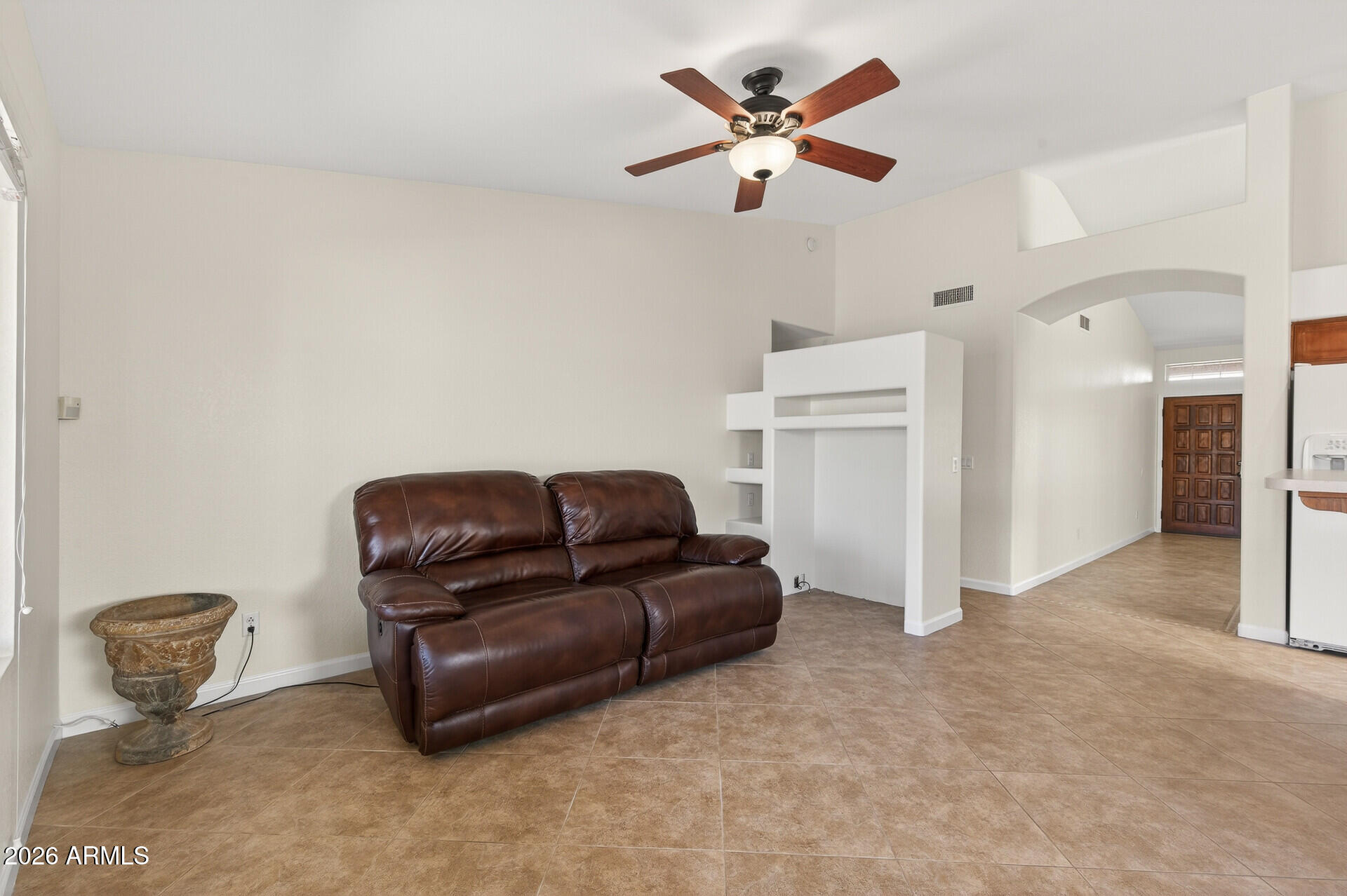 5330 W PONTIAC Drive