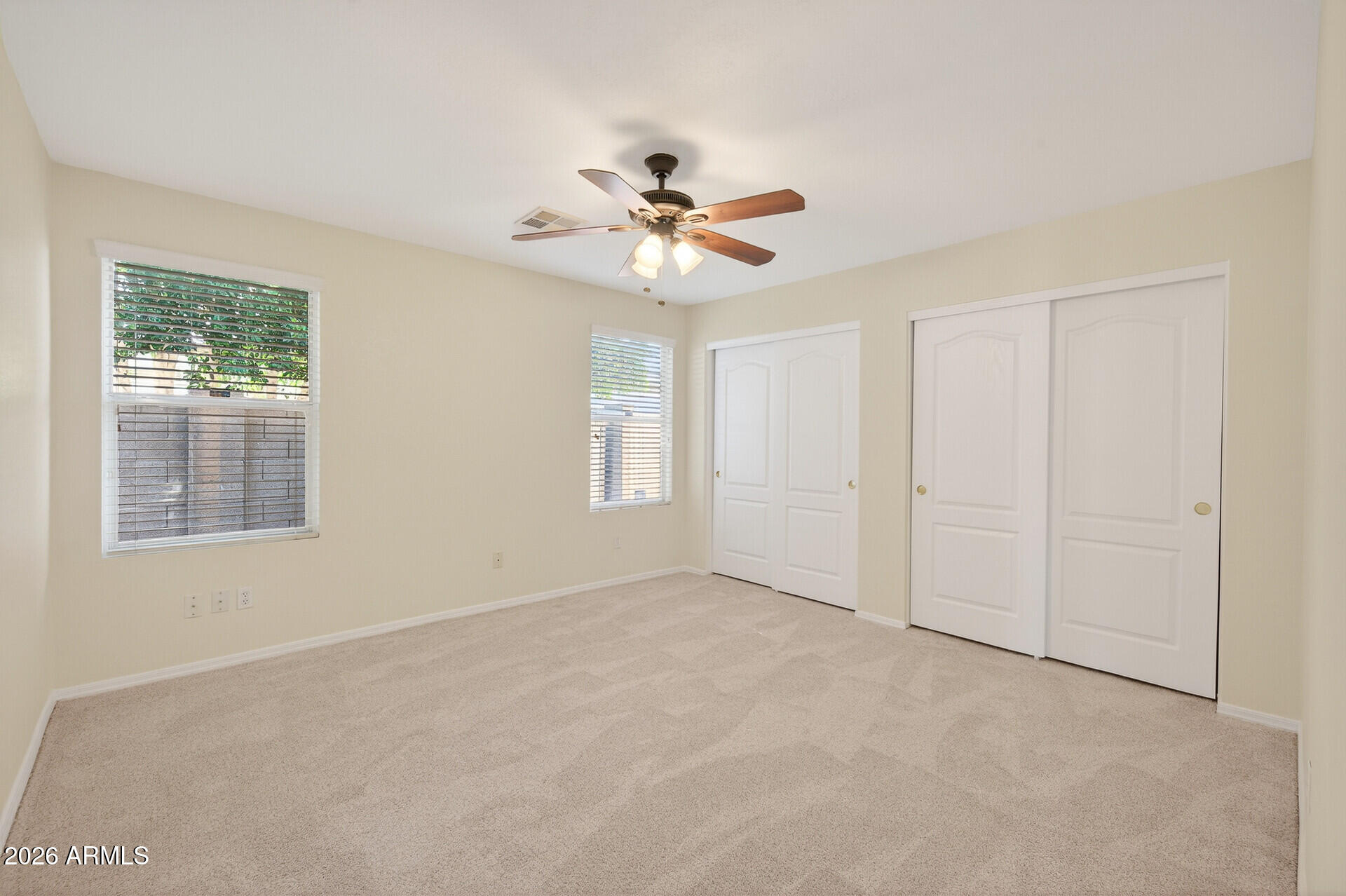 5330 W PONTIAC Drive