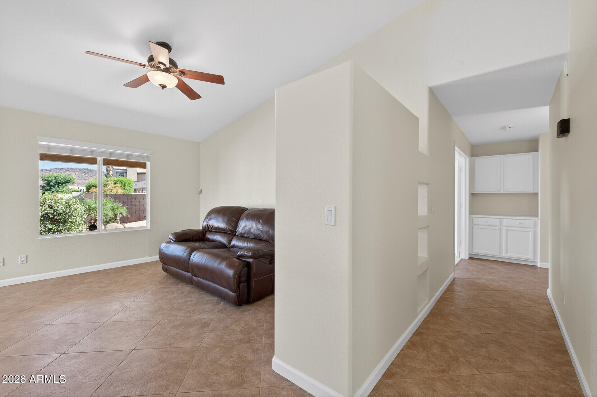 5330 W PONTIAC Drive