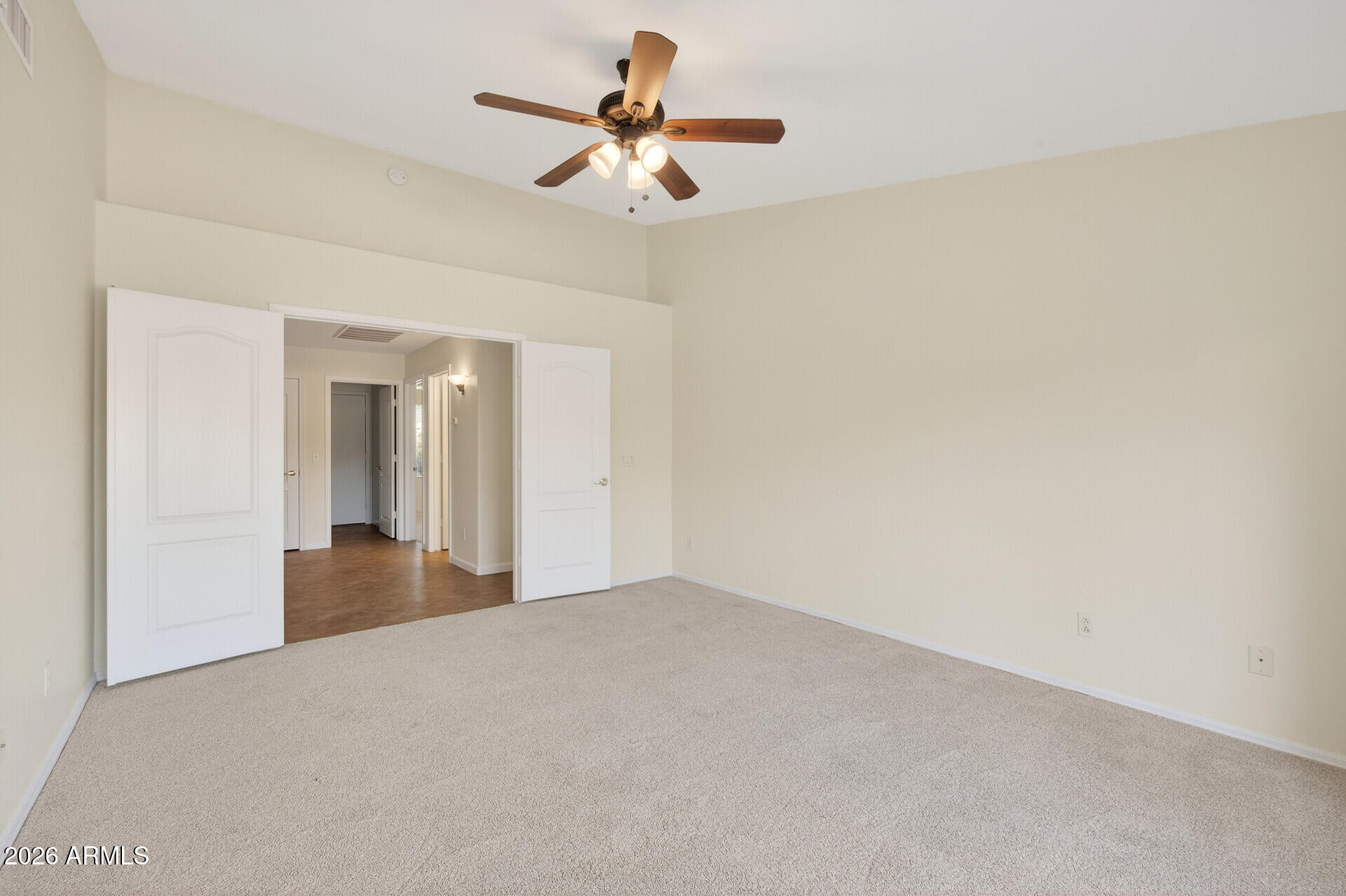 5330 W PONTIAC Drive