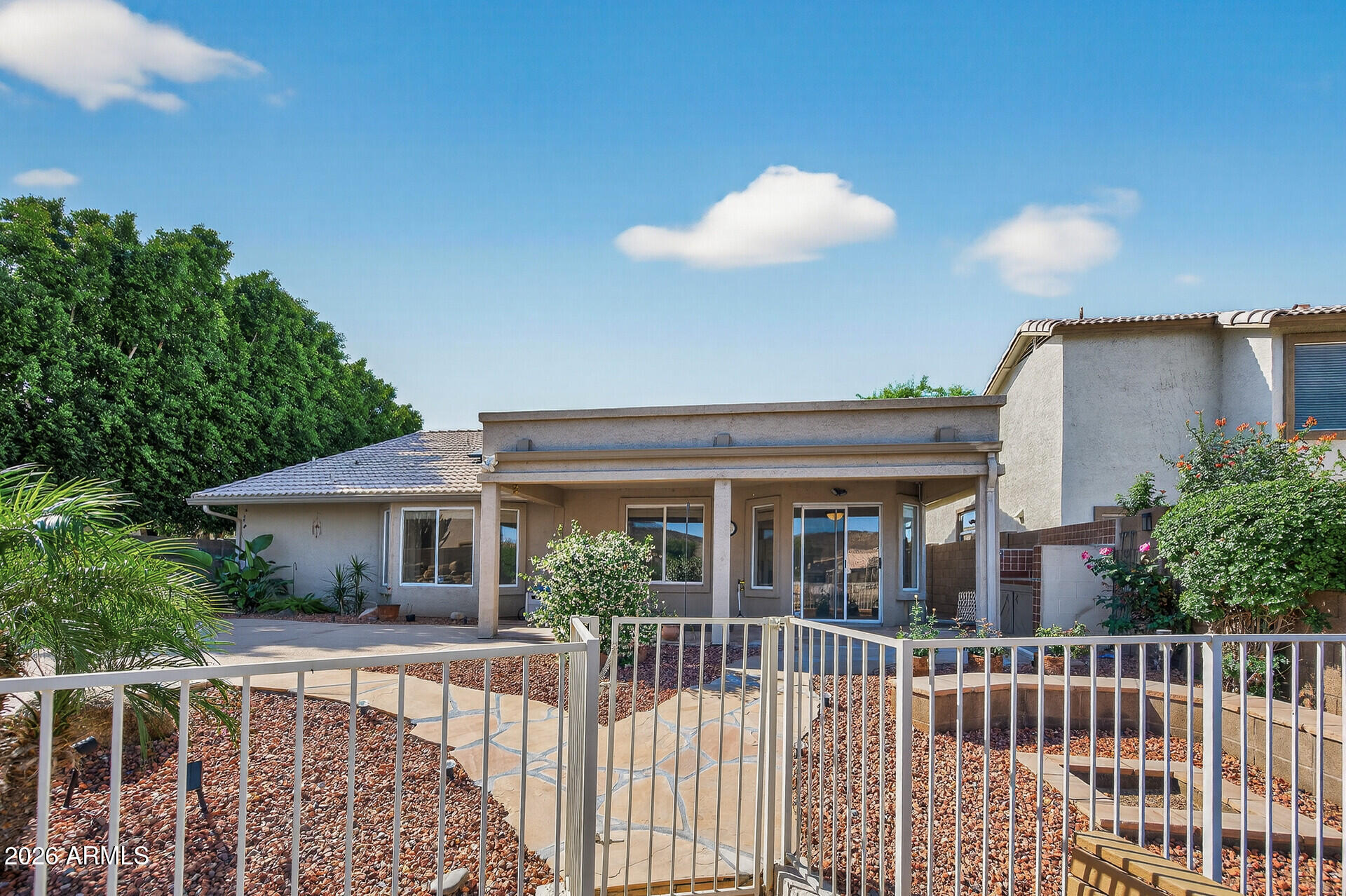 5330 W PONTIAC Drive