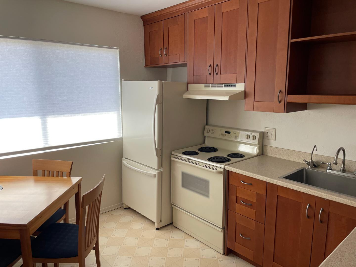 749 E Montebello 232