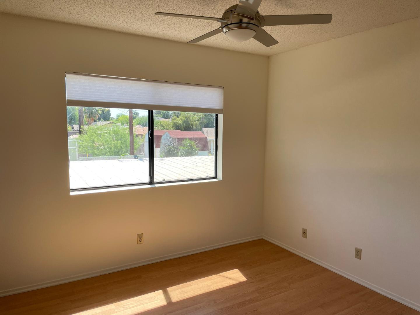 749 E Montebello 232