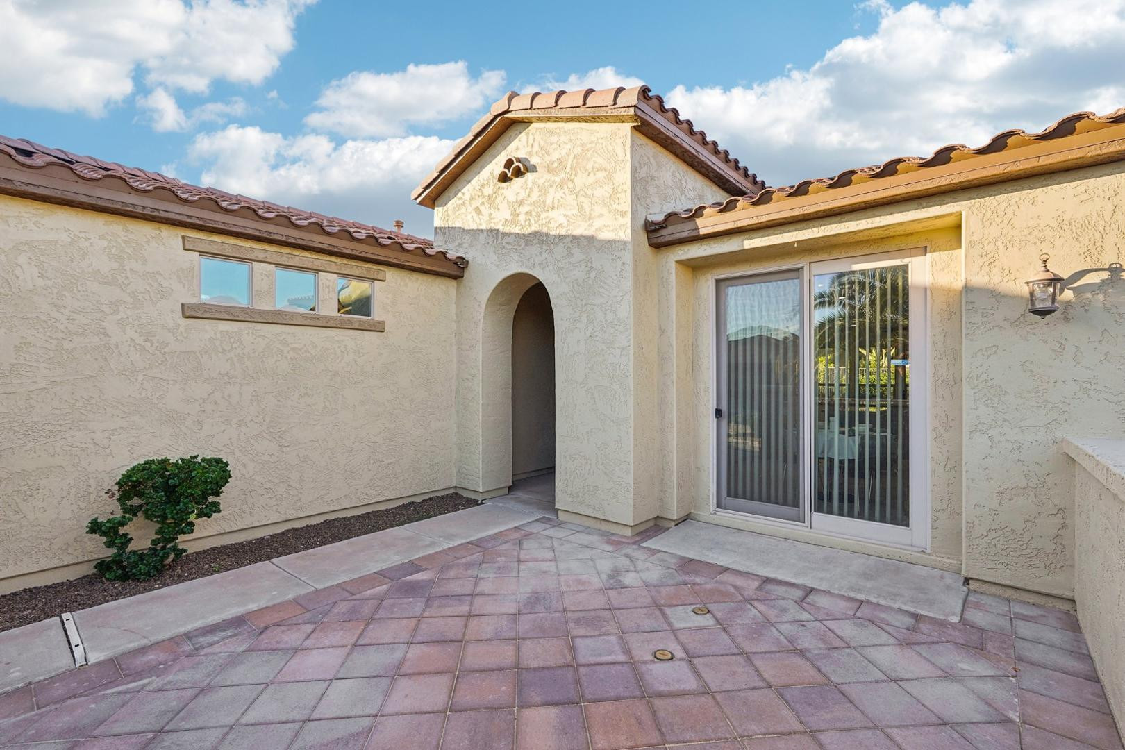 12600 W Rosewood