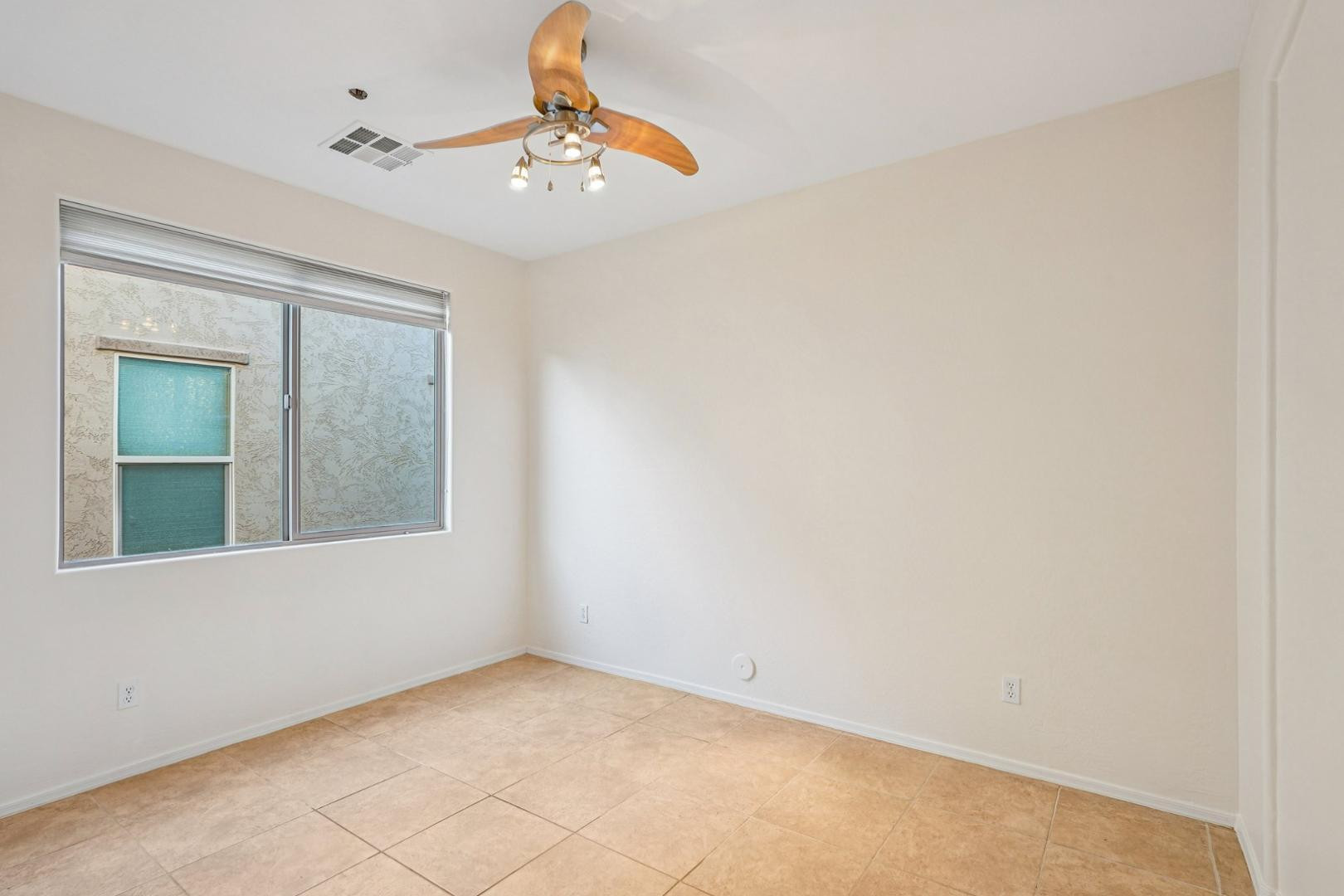 12600 W Rosewood