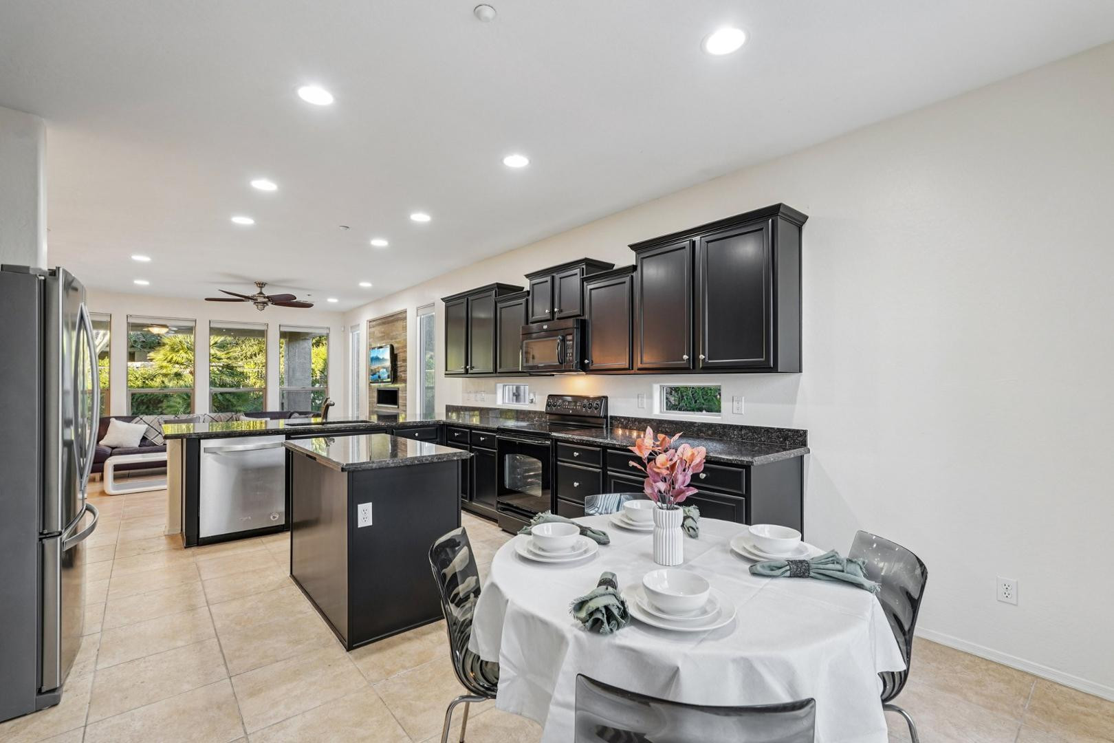 12600 W Rosewood