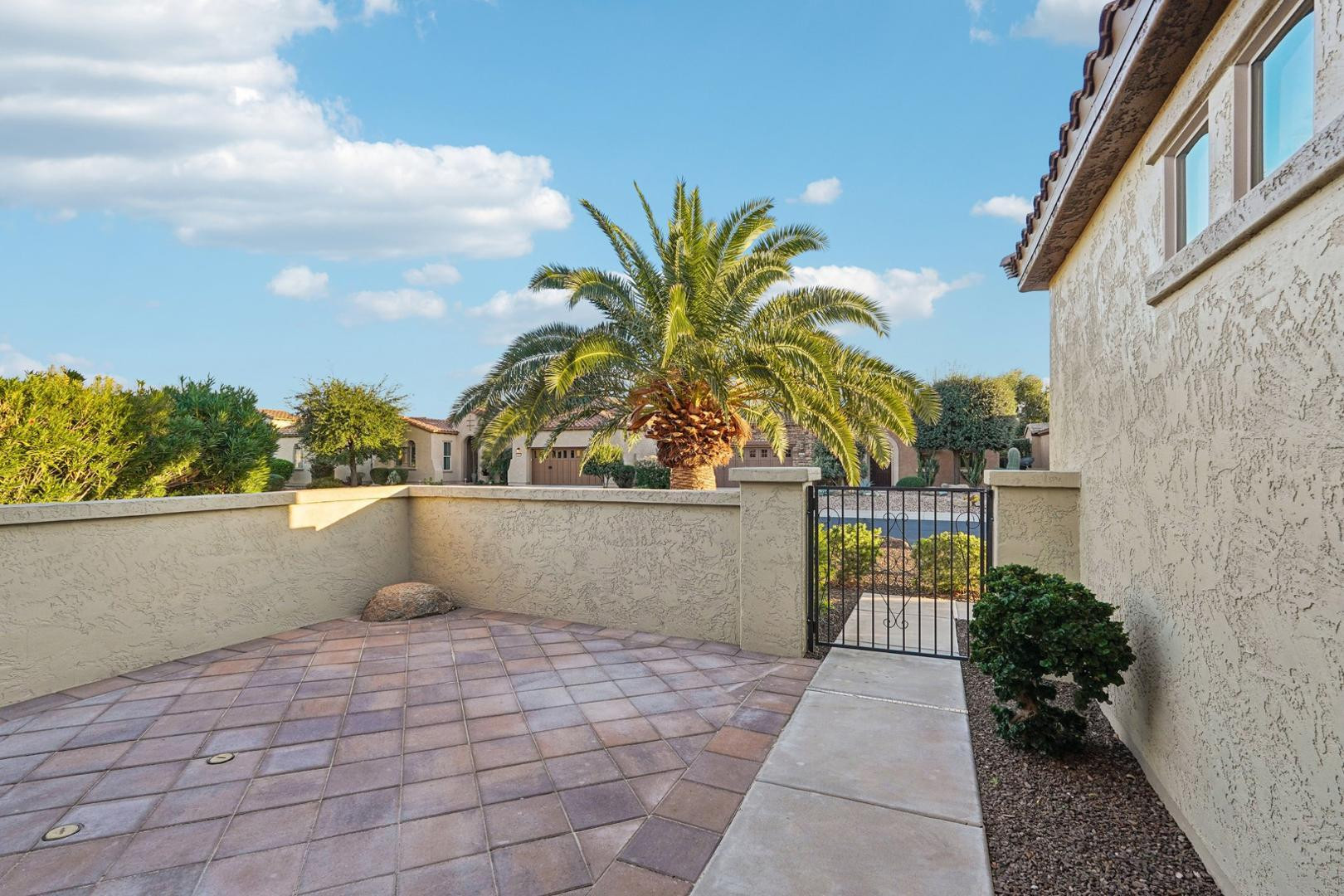12600 W Rosewood