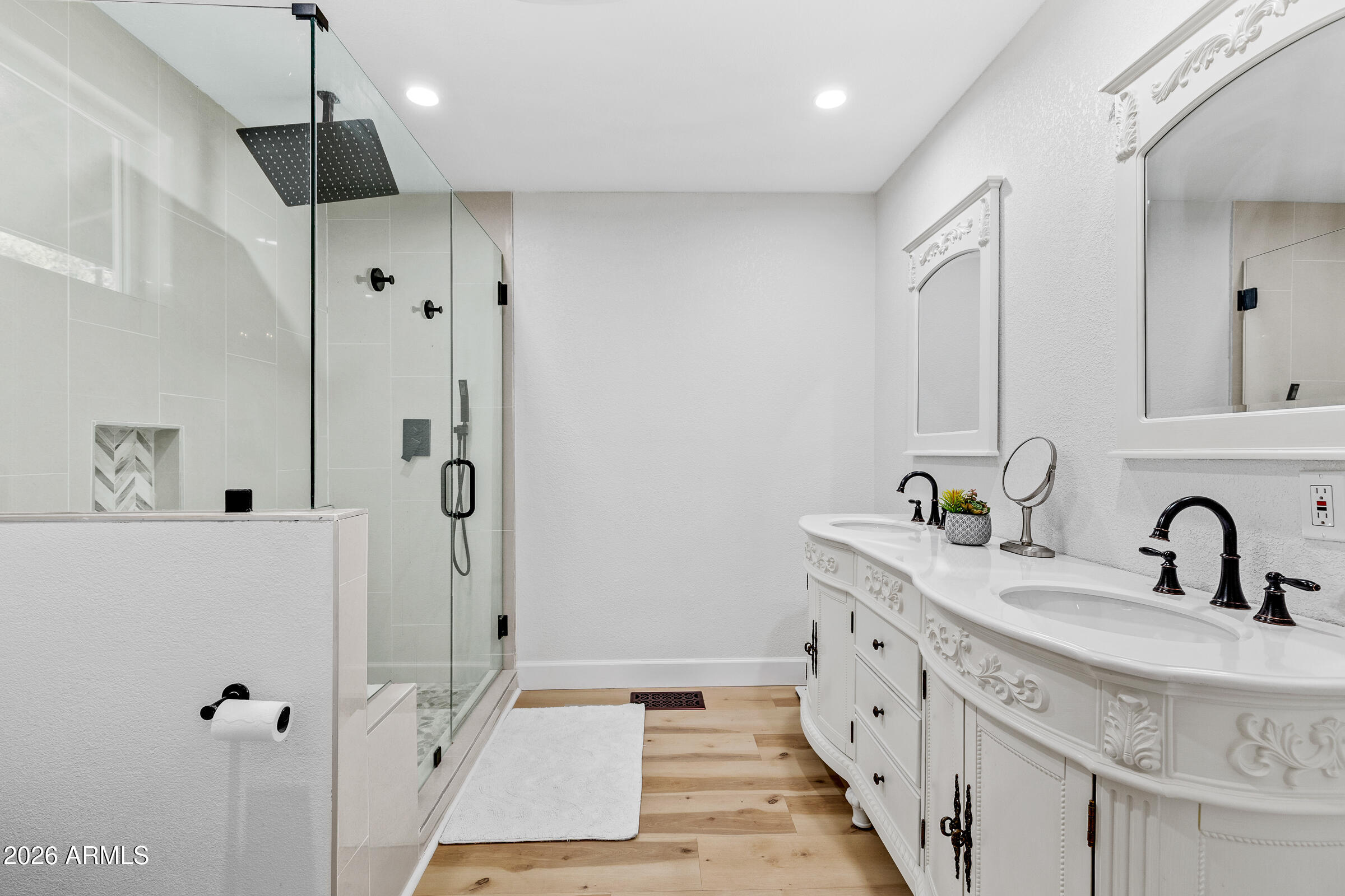 1345 E JAGUAR Lane