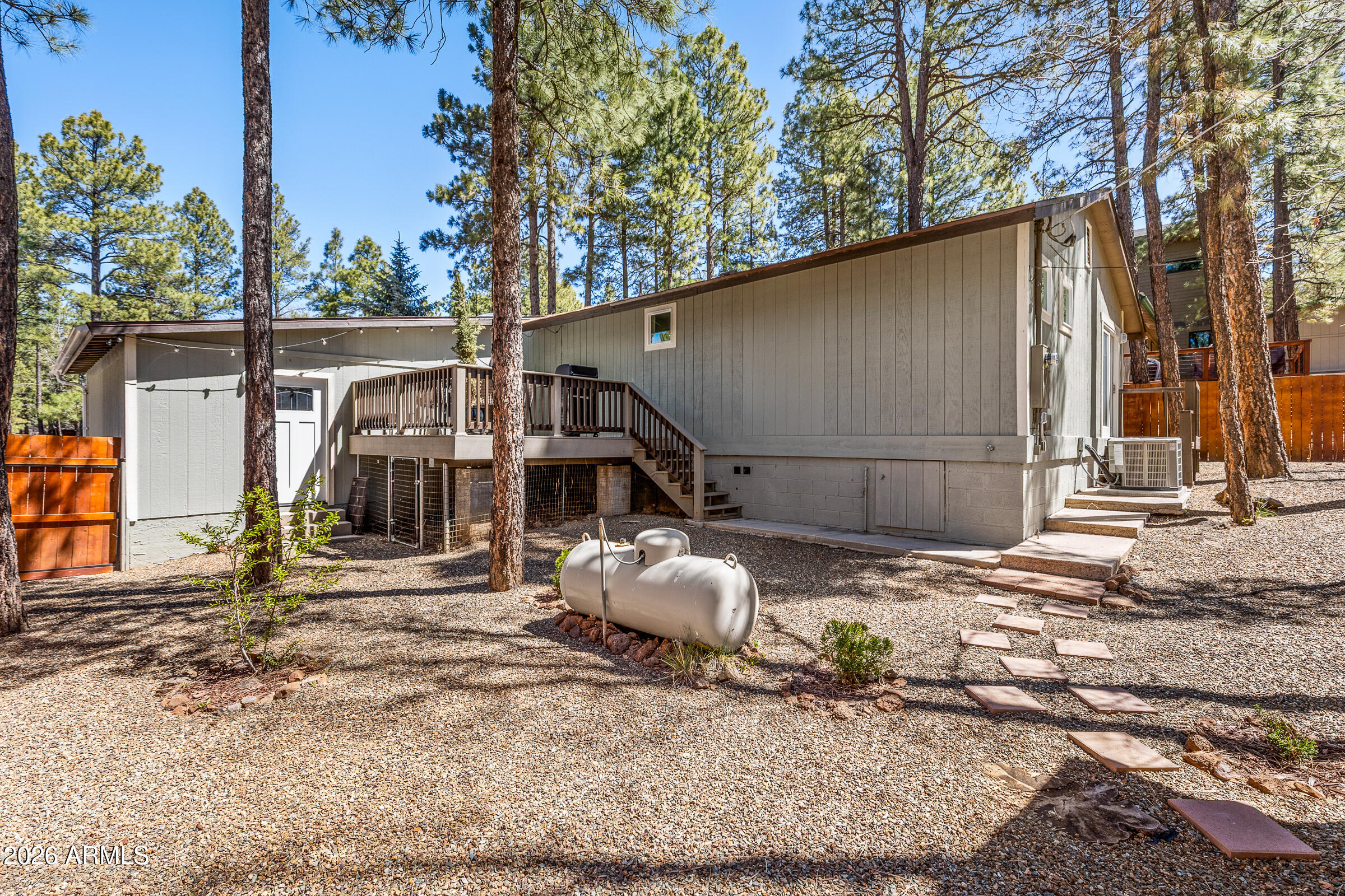 1345 E JAGUAR Lane