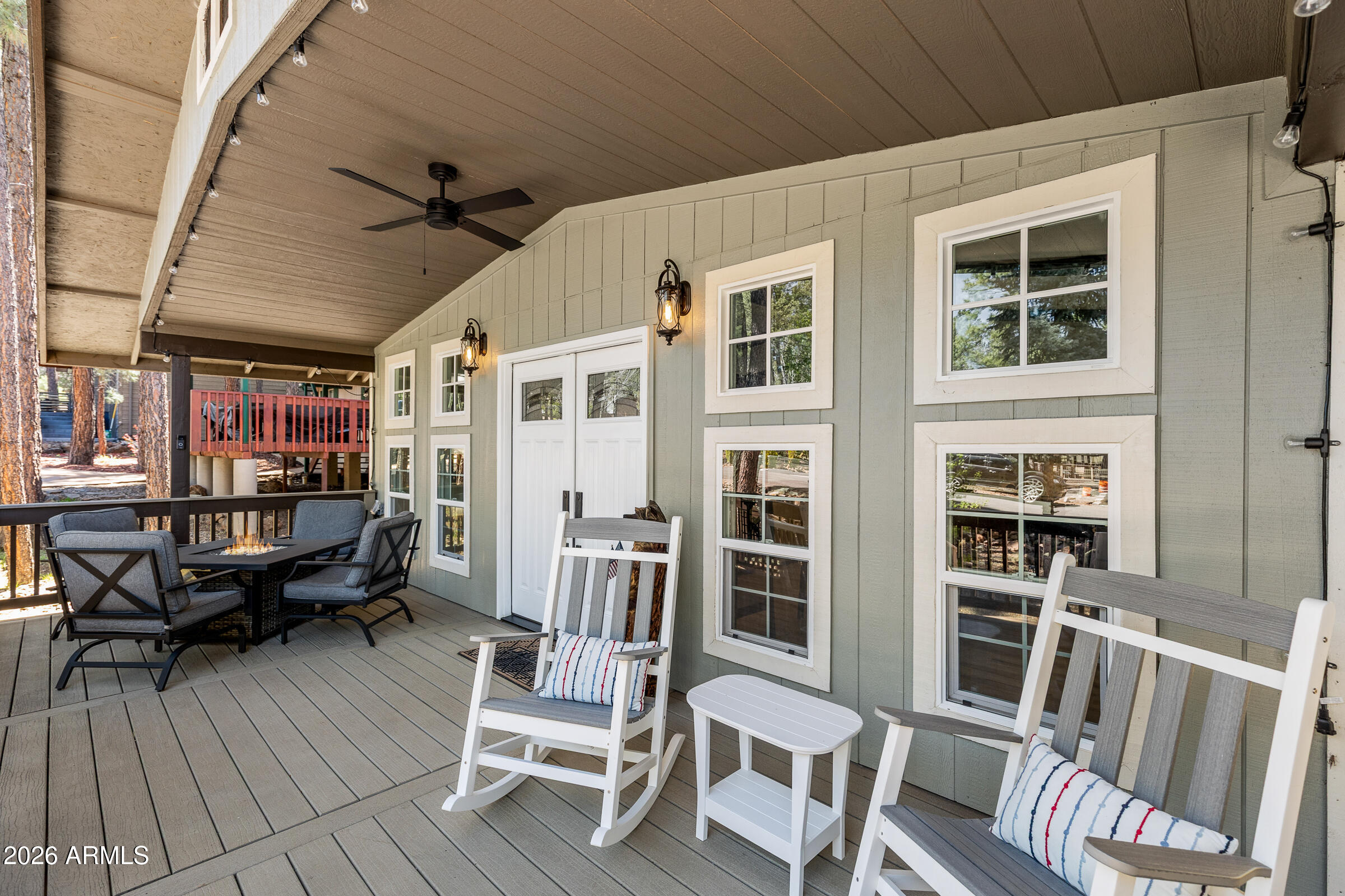 1345 E JAGUAR Lane