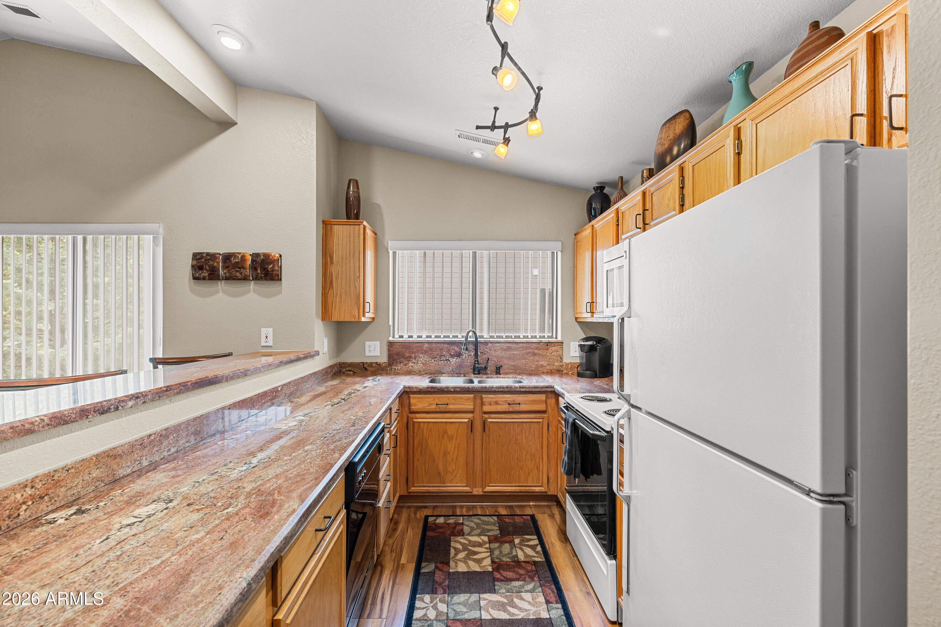 6475 E SETTLERS RUN Road 14