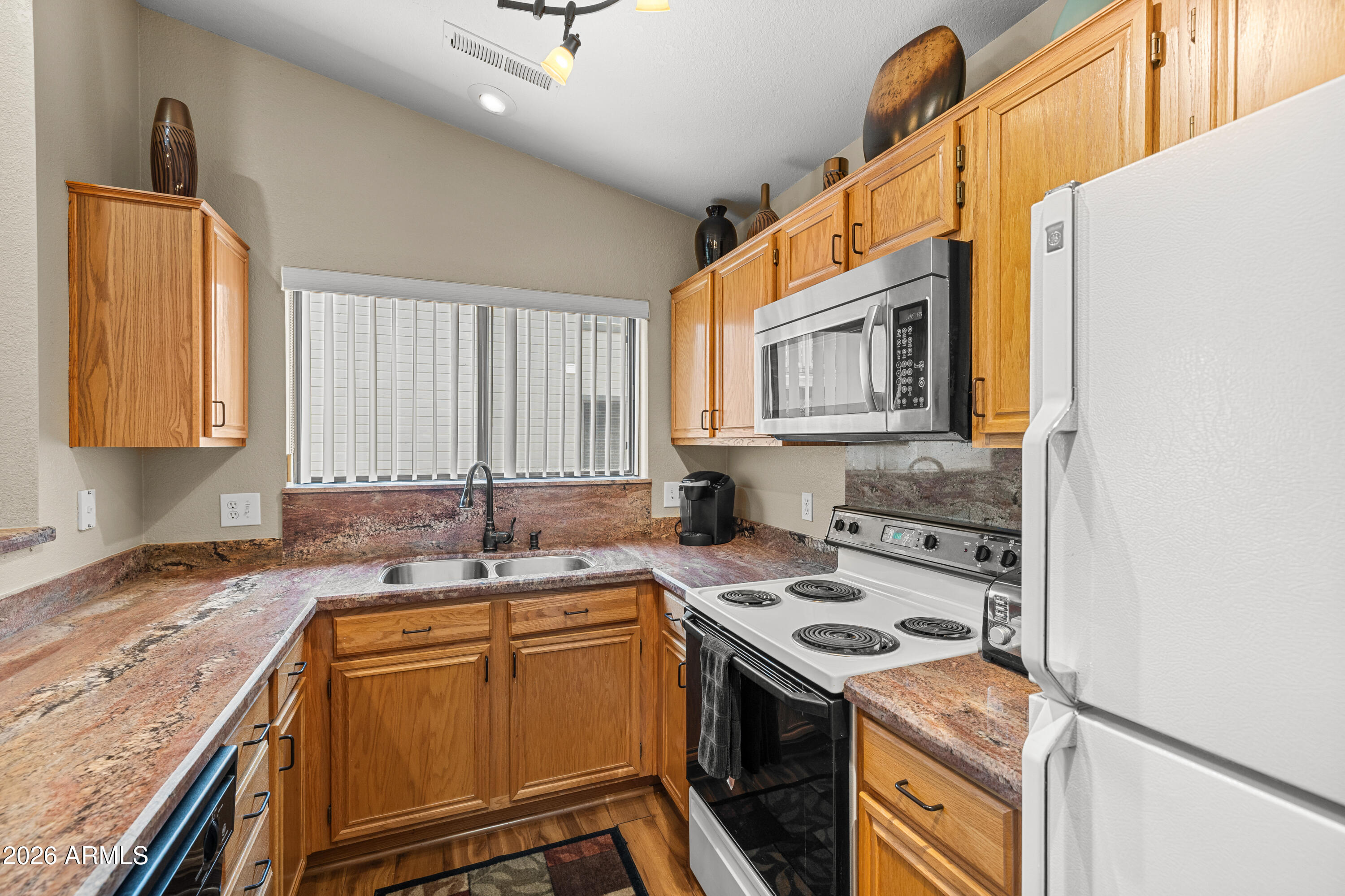 6475 E SETTLERS RUN Road 14
