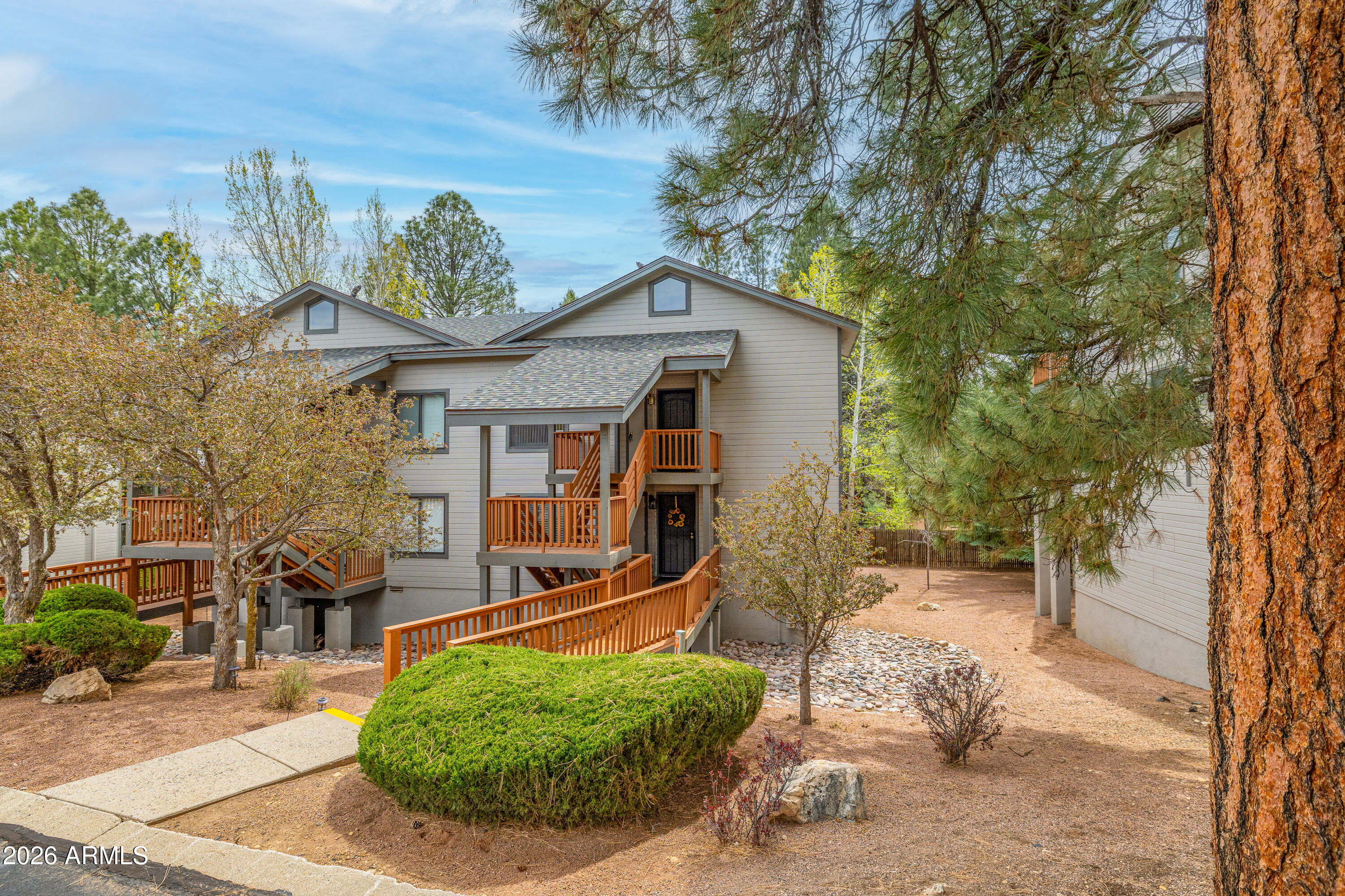6475 E SETTLERS RUN Road 14
