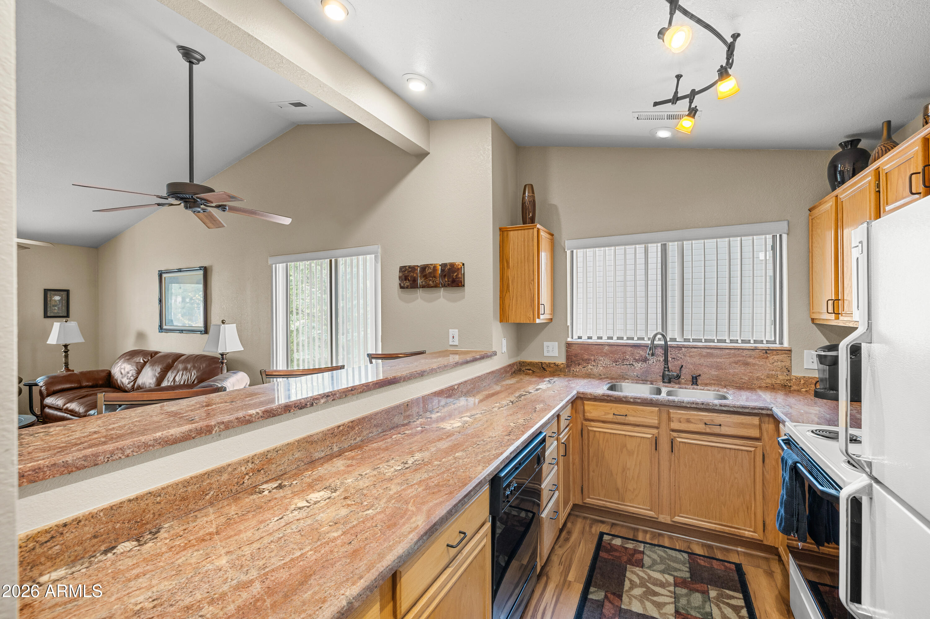 6475 E SETTLERS RUN Road 14