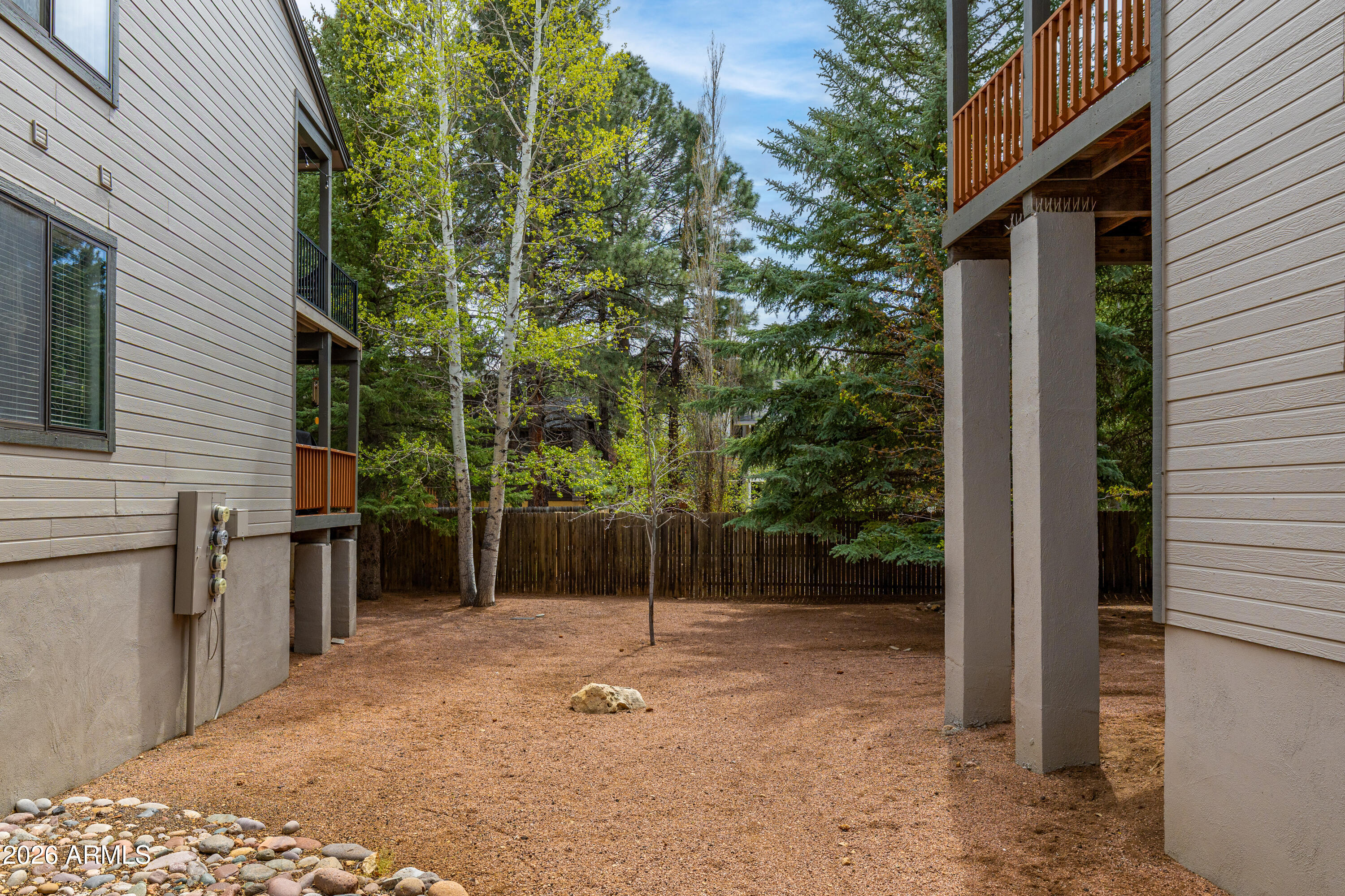 6475 E SETTLERS RUN Road 14