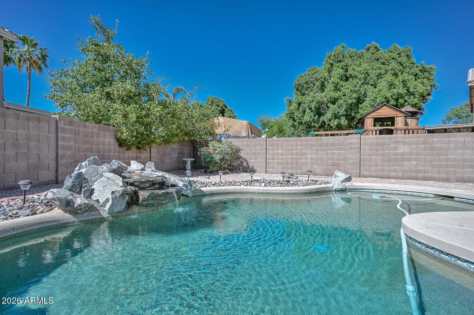 7444 W FOOTHILL Drive
