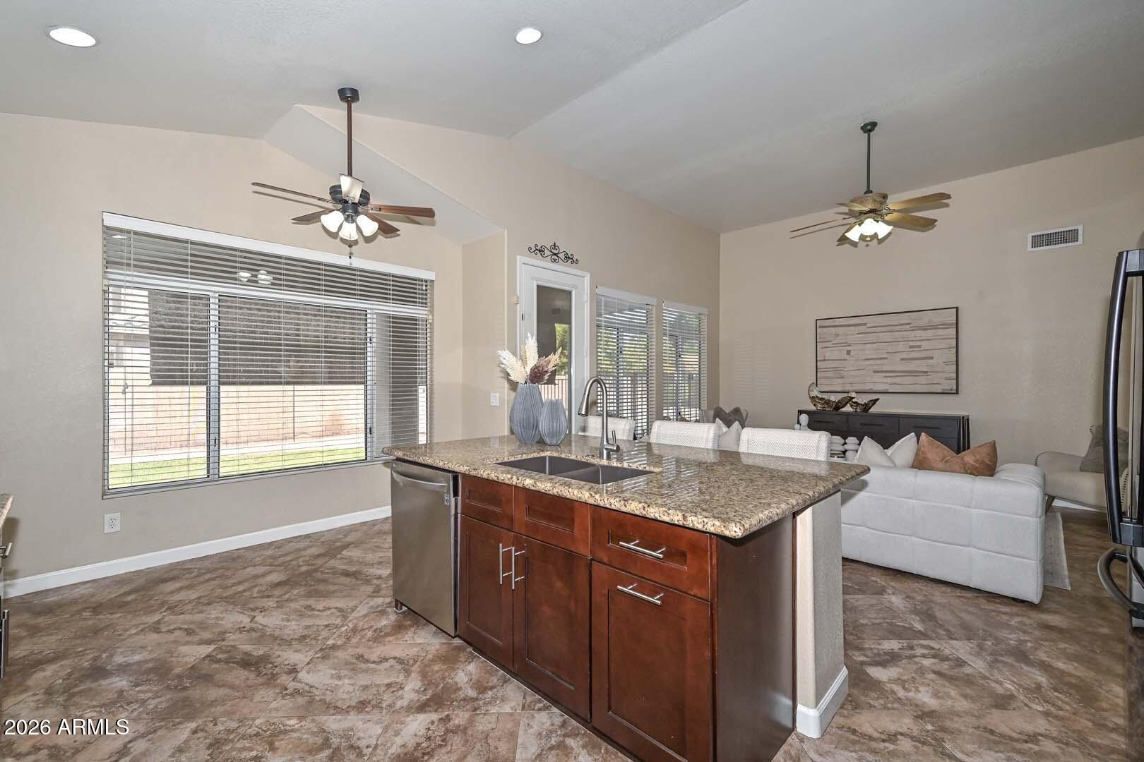 7444 W FOOTHILL Drive