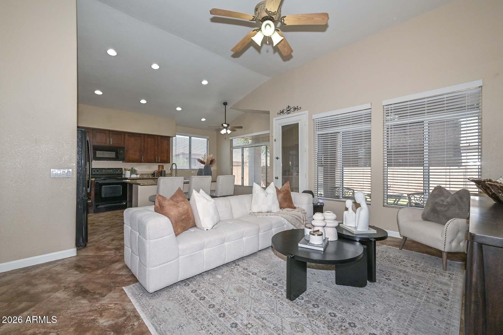 7444 W FOOTHILL Drive