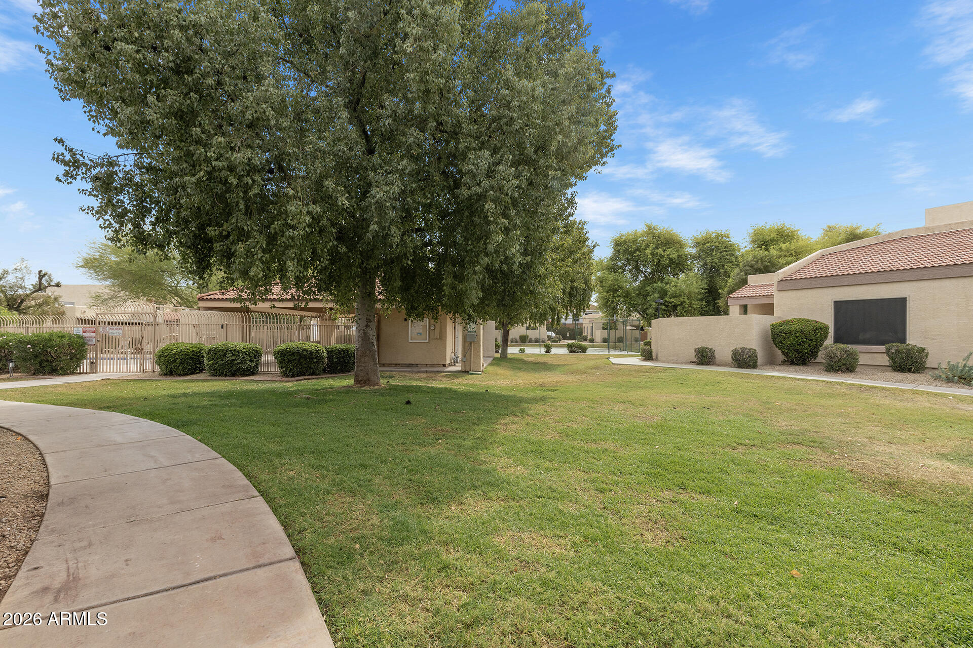 8858 N 47TH Lane