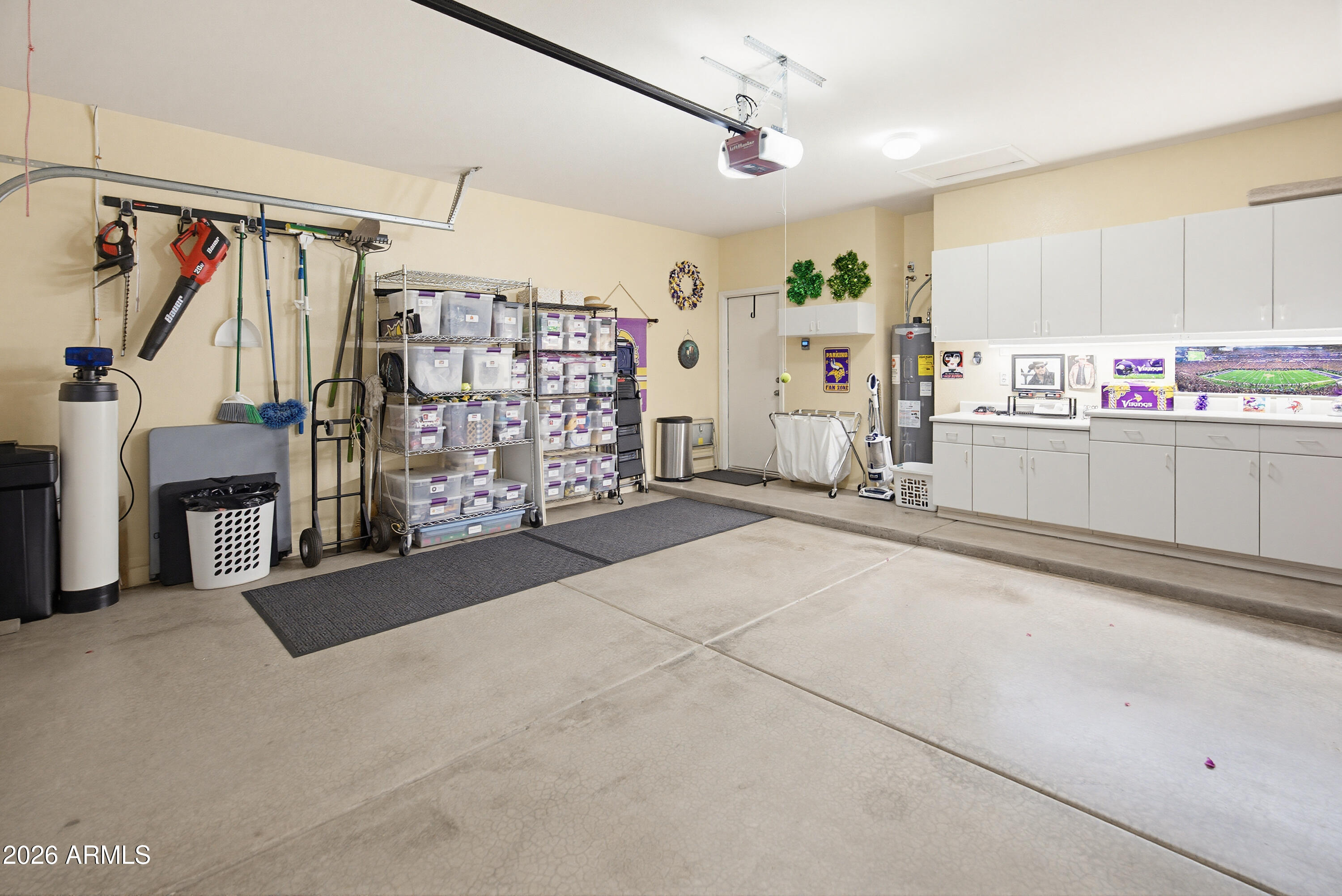 9057 W BEHREND Drive
