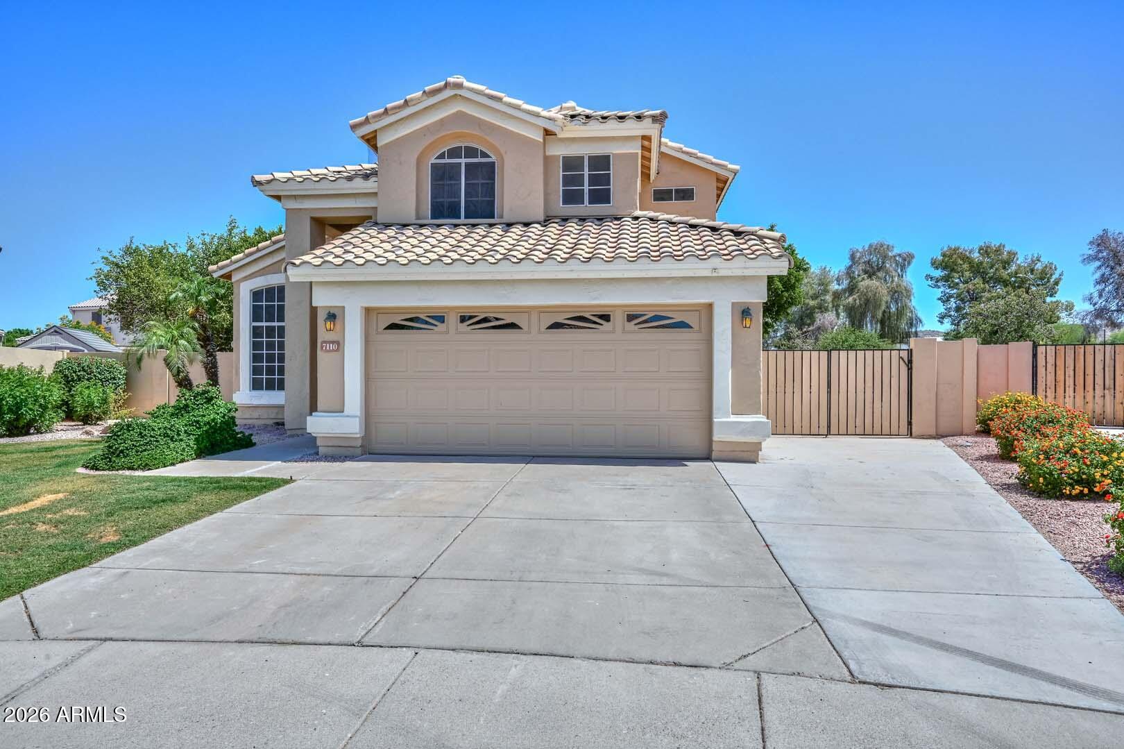 7110 W VIA DE LUNA Drive